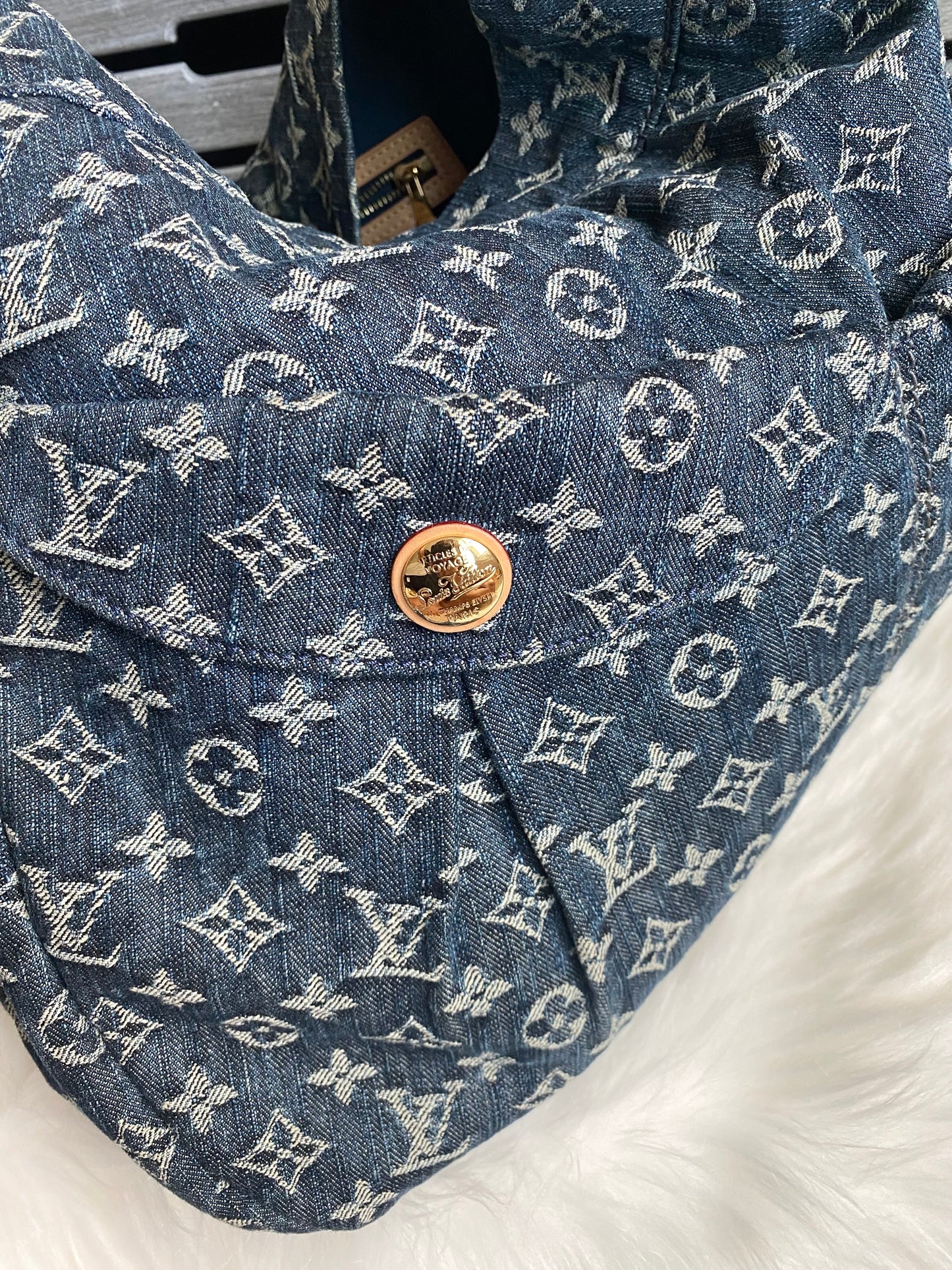 Louis Vuitton Blue Denim Daily GM