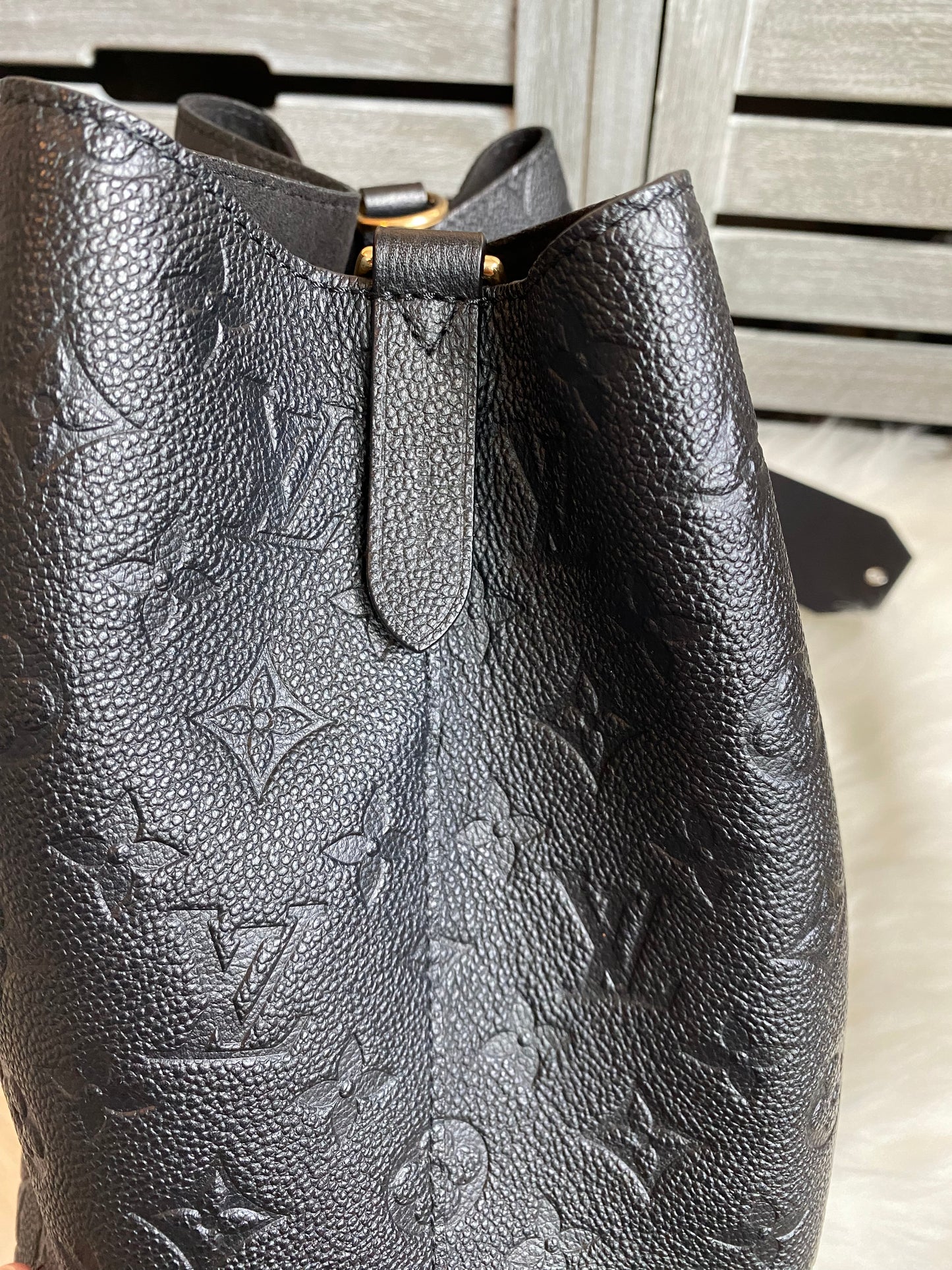 Louis Vuitton NeoNoe Black Empreinte