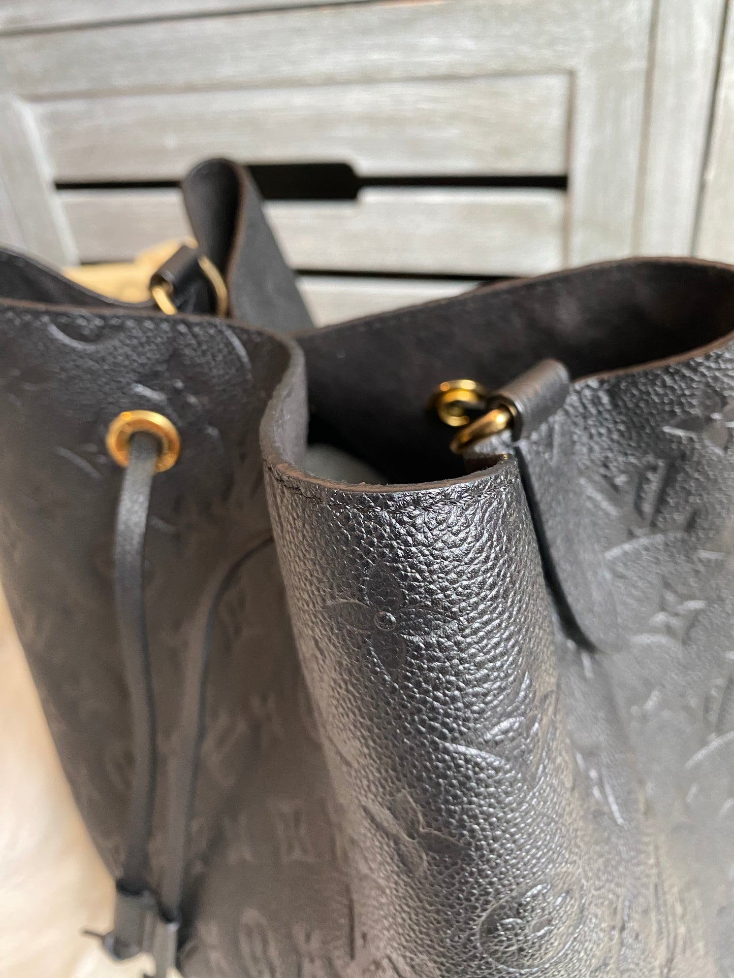 Louis Vuitton NeoNoe Black Empreinte