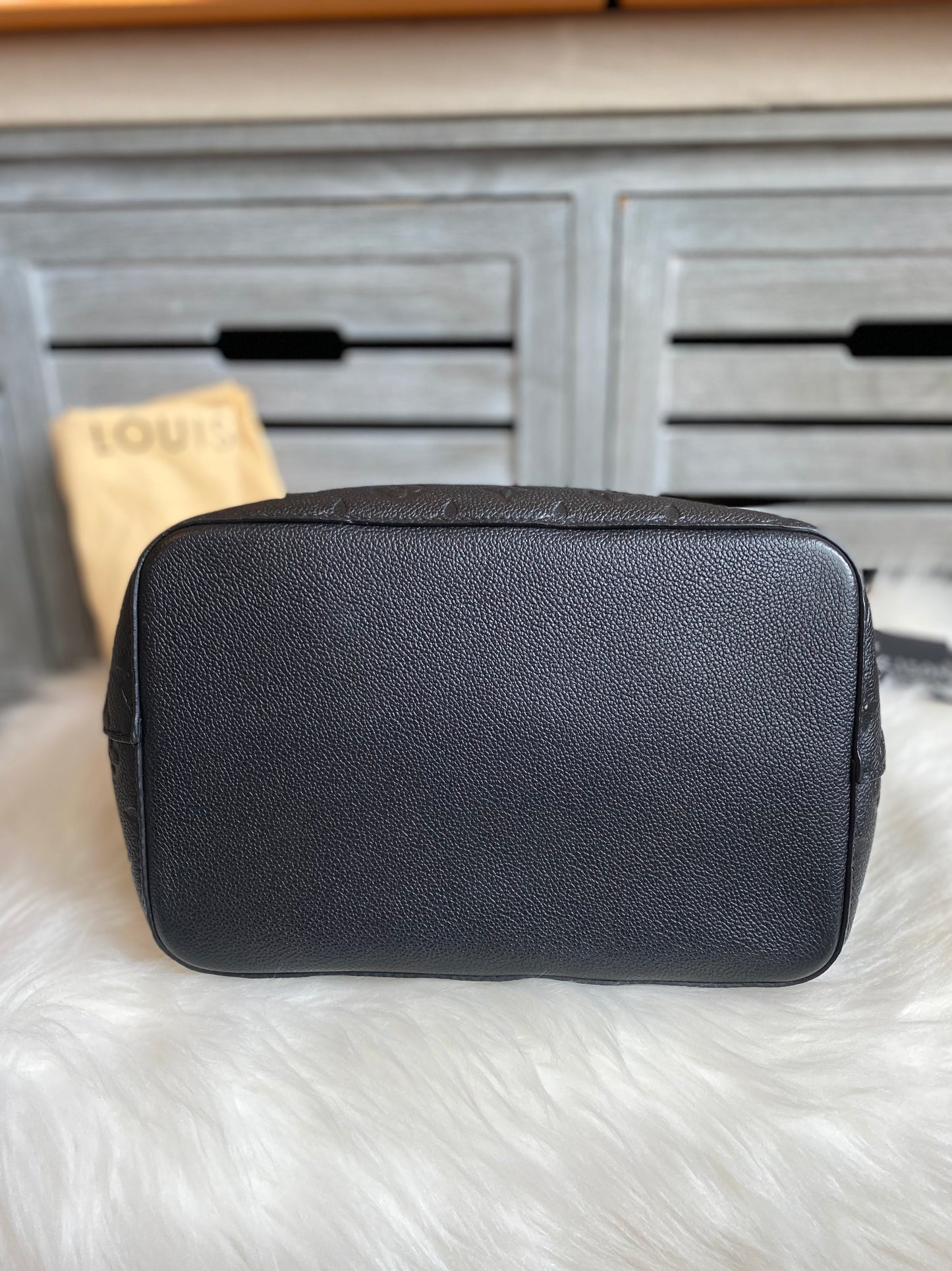 Louis Vuitton NeoNoe Black Empreinte