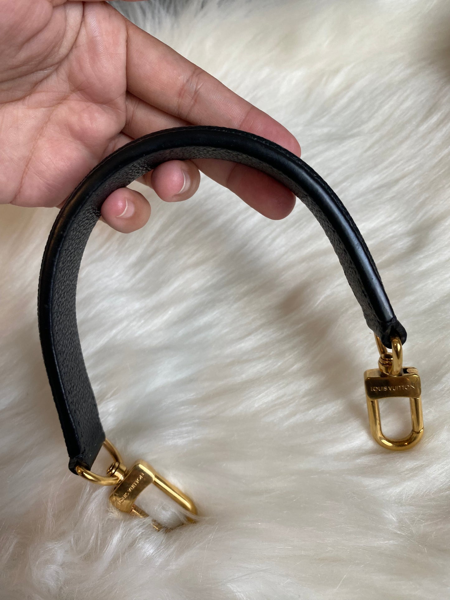 Louis Vuitton NeoNoe Black Empreinte