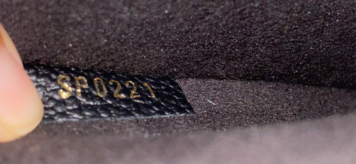 Louis Vuitton NeoNoe Black Empreinte