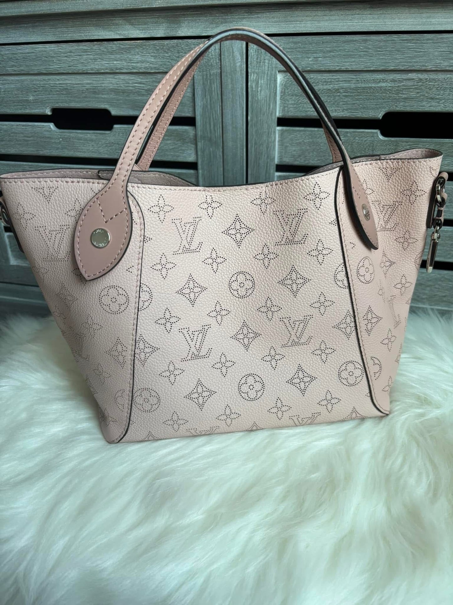 Louis Vuitton Magnolia Monogram Mahina Leather PM