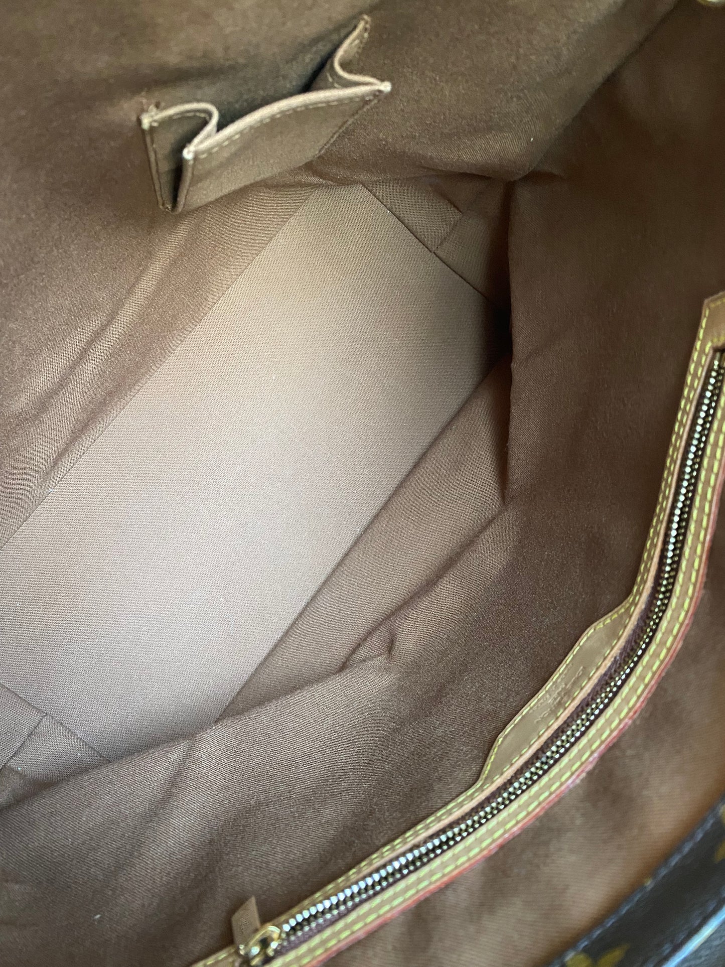 Louis Vuitton Cabas Mezzo