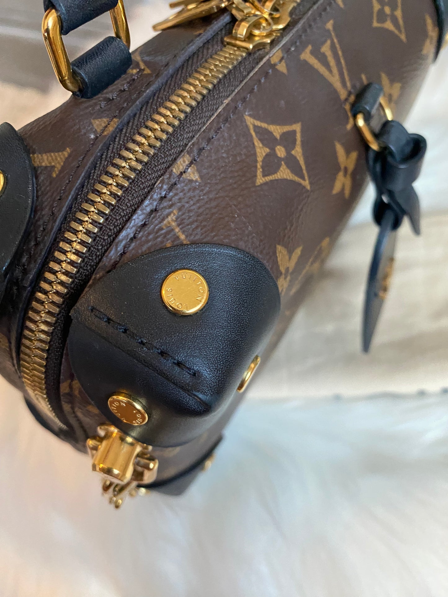 Louis Vuitton Petite Malle Souple Black/Noir