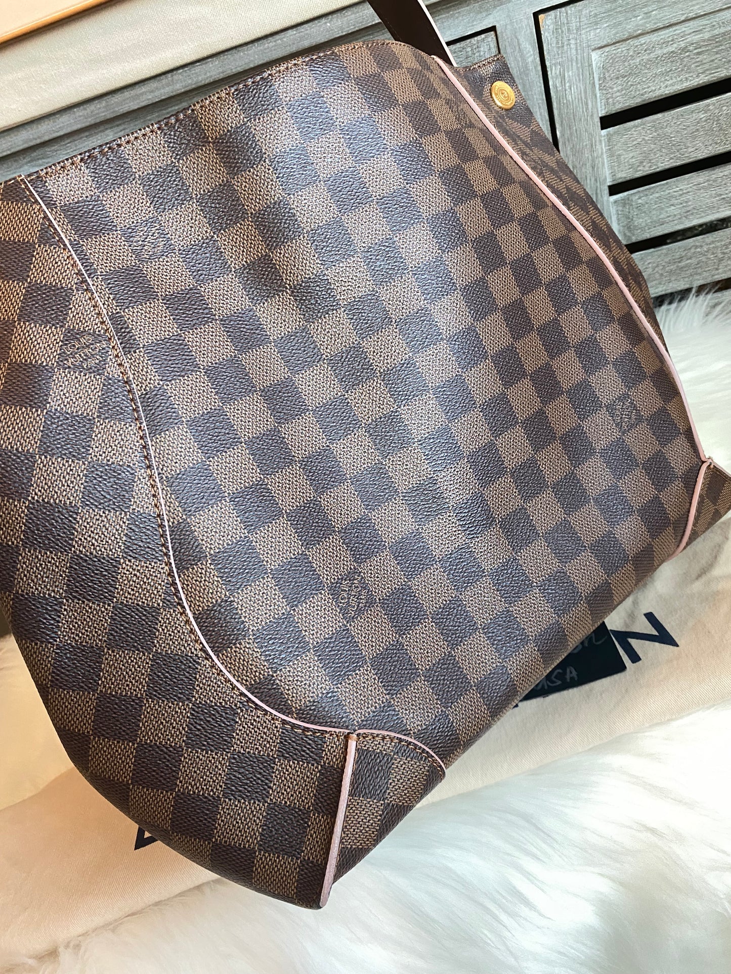 Louis Vuitton Caissa Hobo PM Rose Ballerine