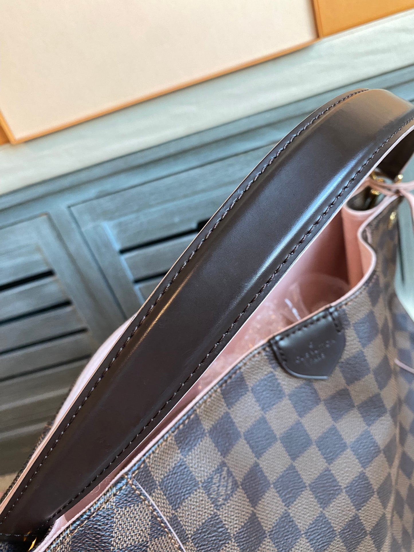Louis Vuitton Caissa Hobo PM Rose Ballerine