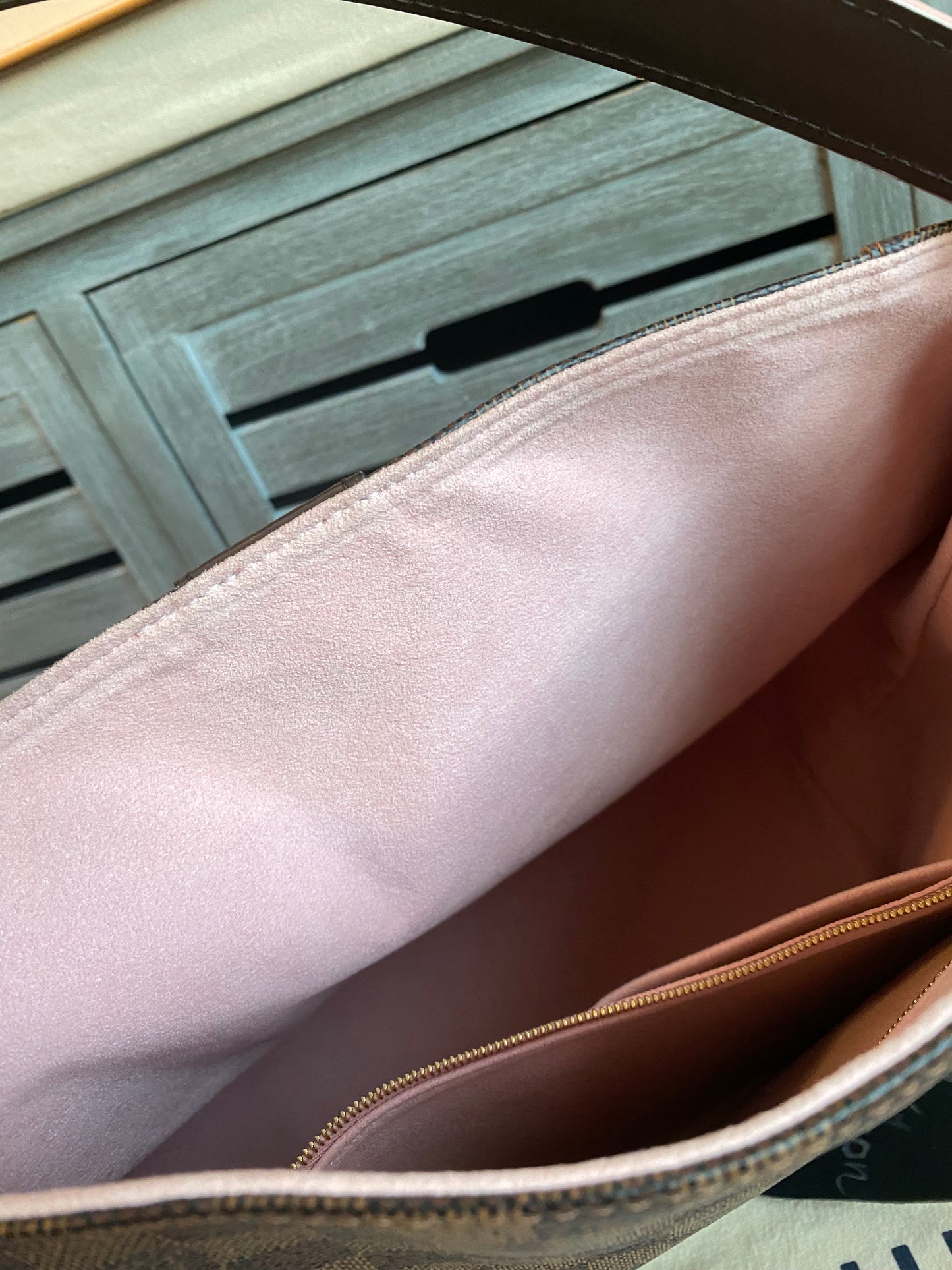 Louis Vuitton Caissa Hobo PM Rose Ballerine