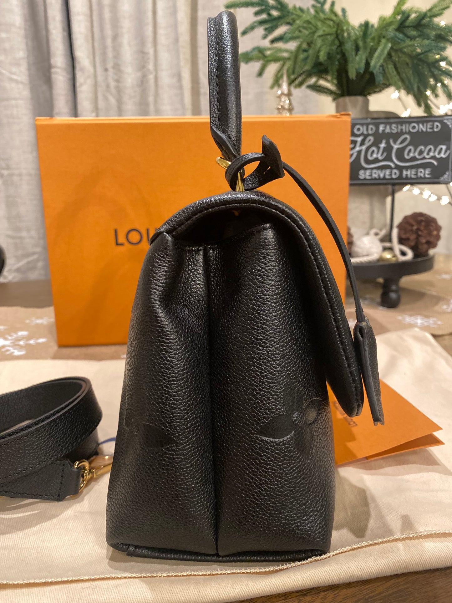 Louis Vuitton Madeleine MM Black Empreinte