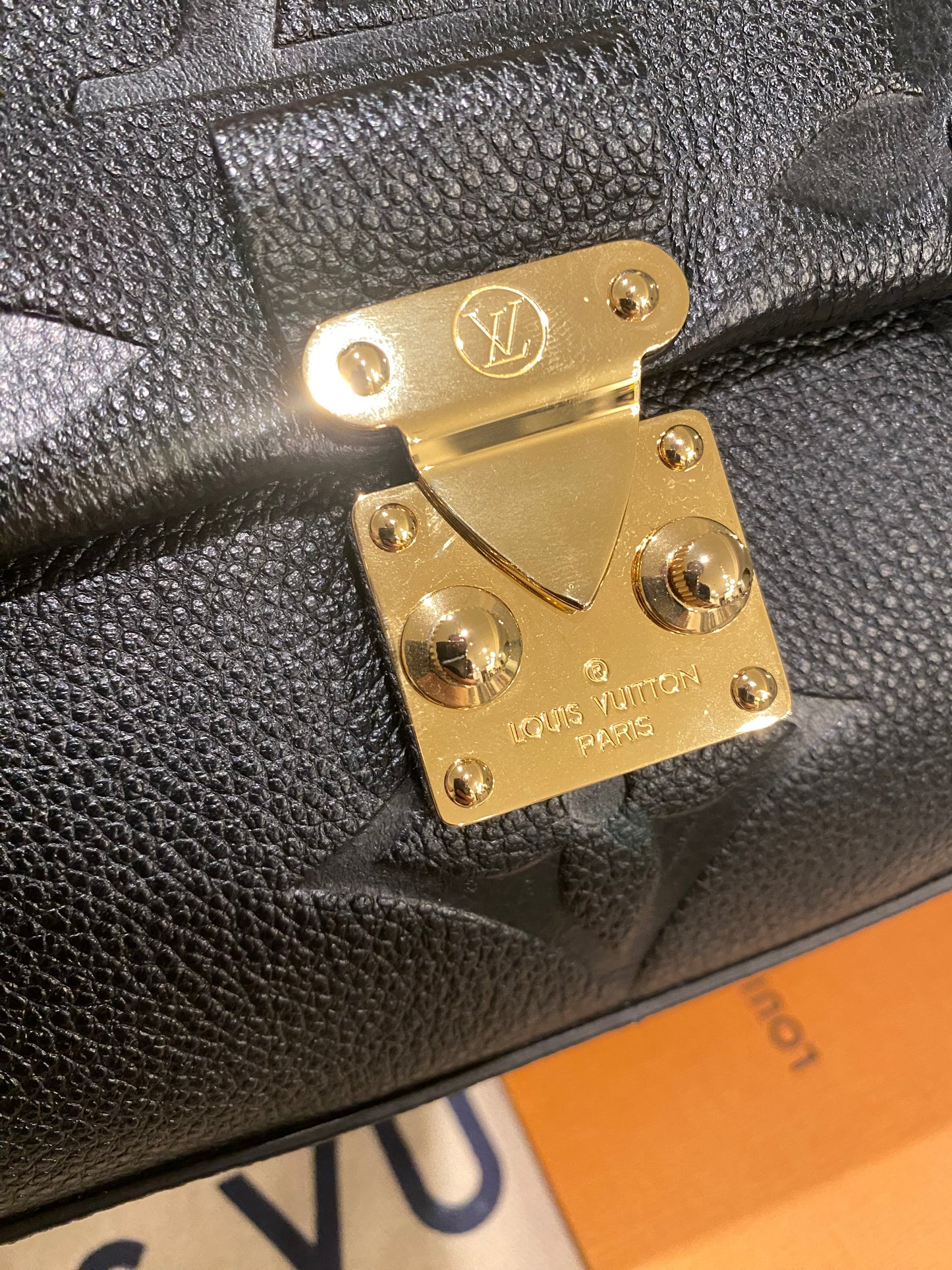 Louis Vuitton Madeleine MM Black Empreinte