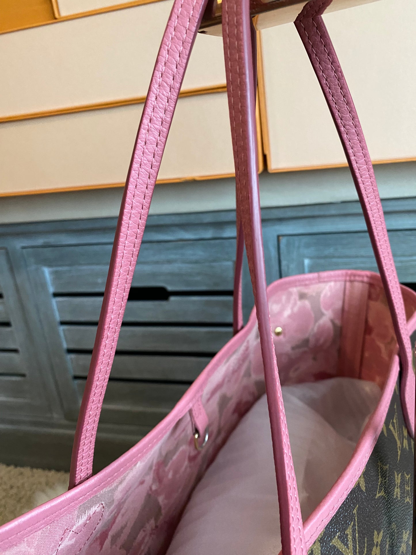 Louis Vuitton Limited Edition Rose Velours Ikat Neverfull MM