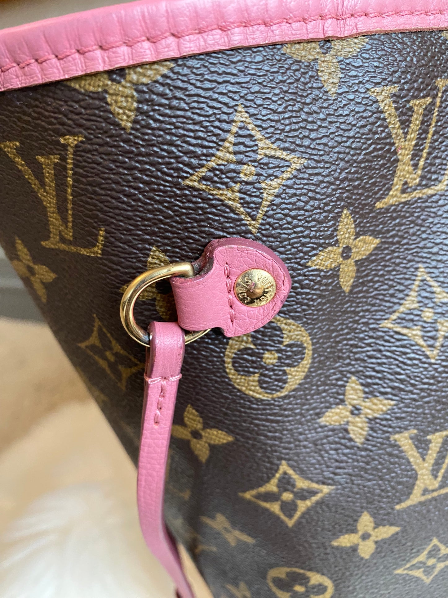 Louis Vuitton Limited Edition Rose Velours Ikat Neverfull MM