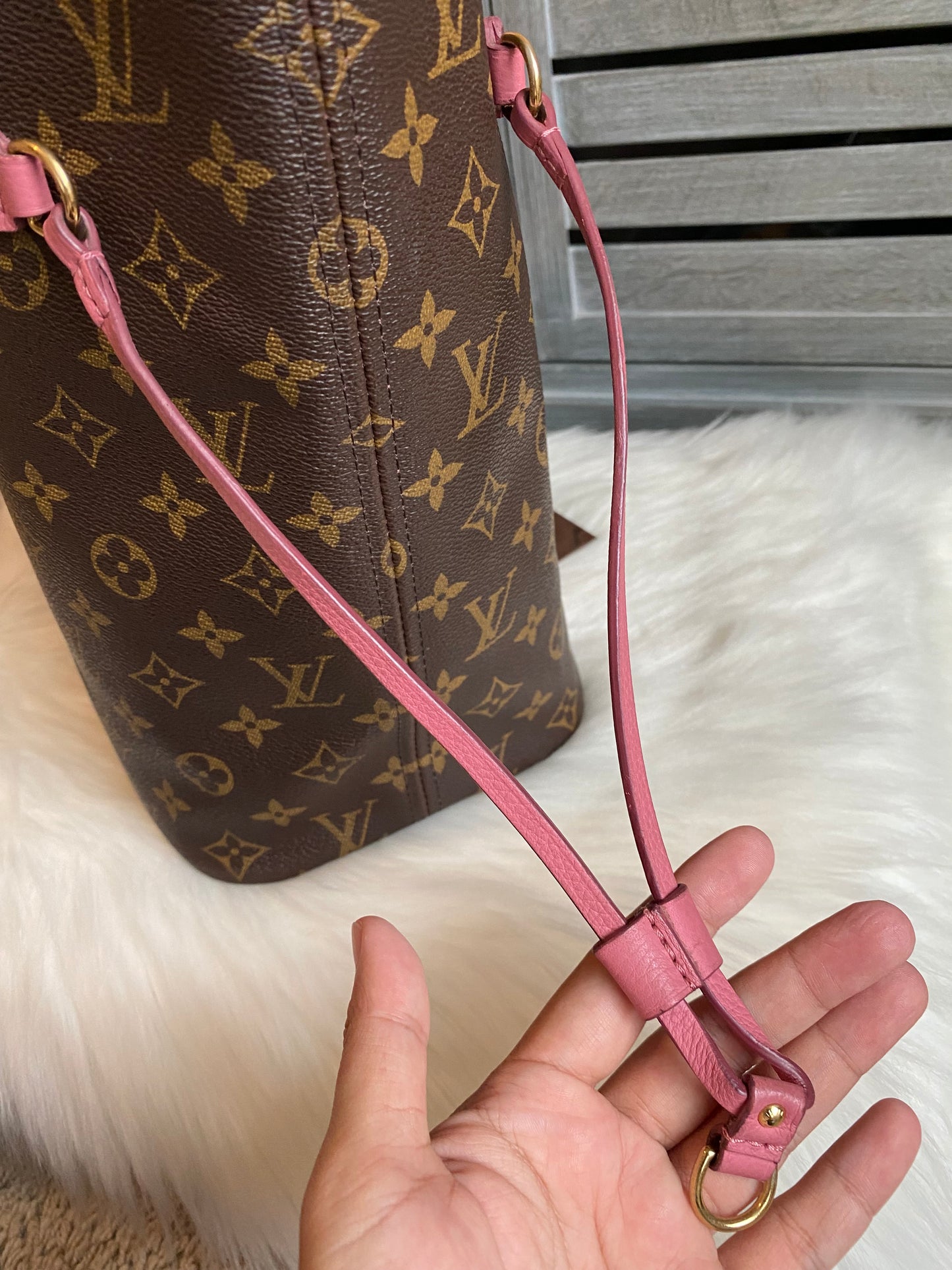 Louis Vuitton Limited Edition Rose Velours Ikat Neverfull MM
