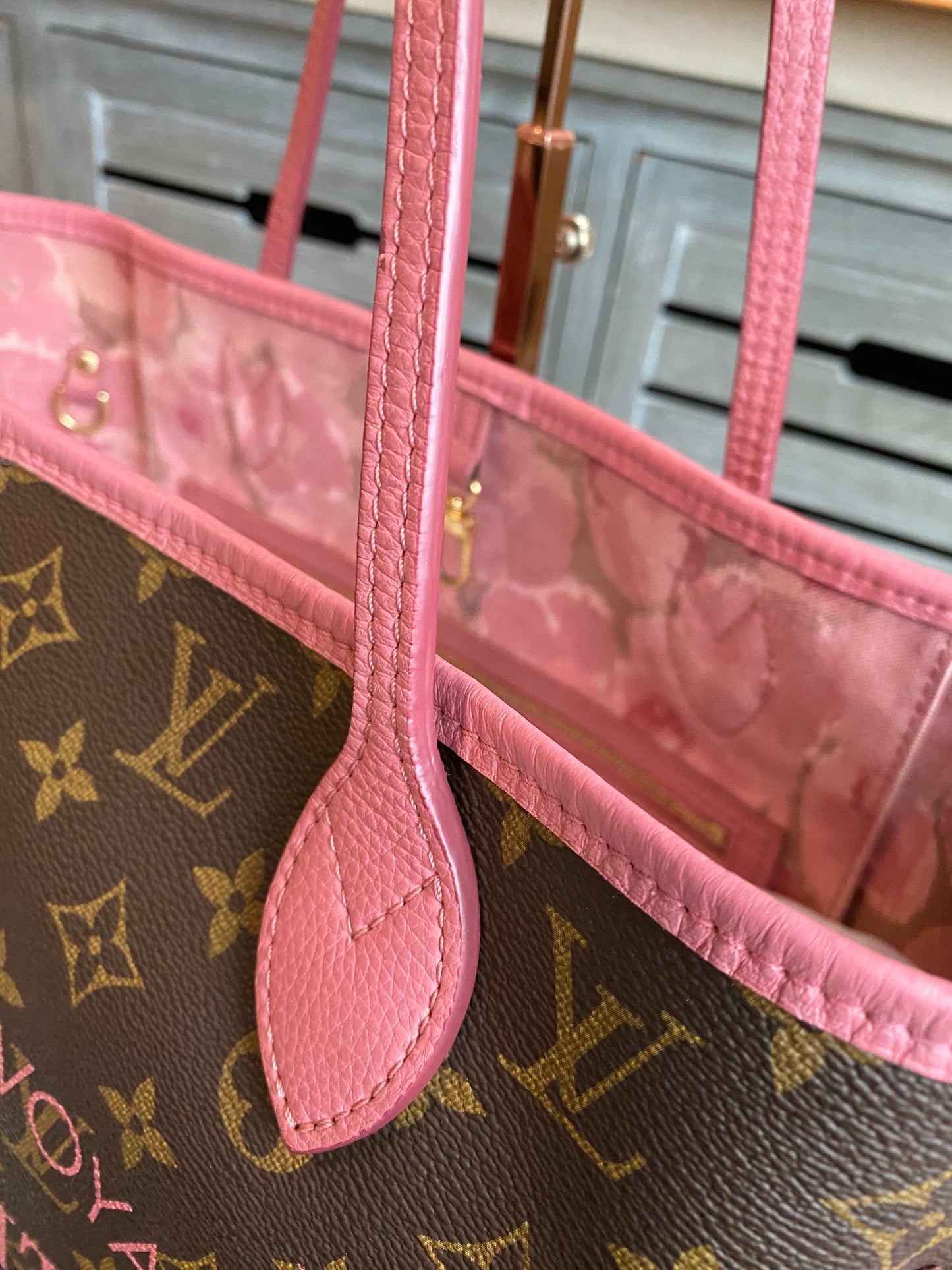 Louis Vuitton Limited Edition Rose Velours Ikat Neverfull MM