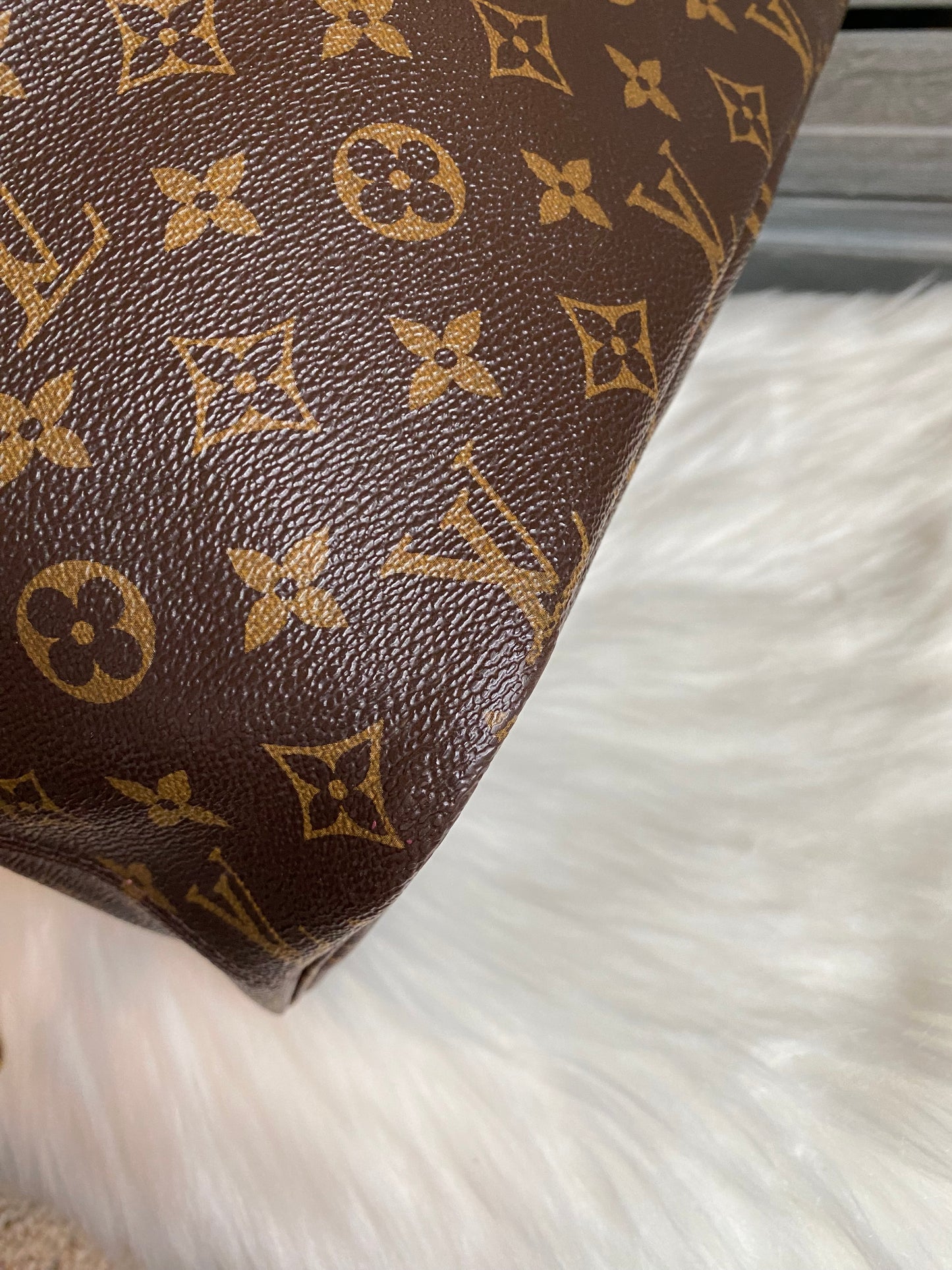 Louis Vuitton Limited Edition Rose Velours Ikat Neverfull MM