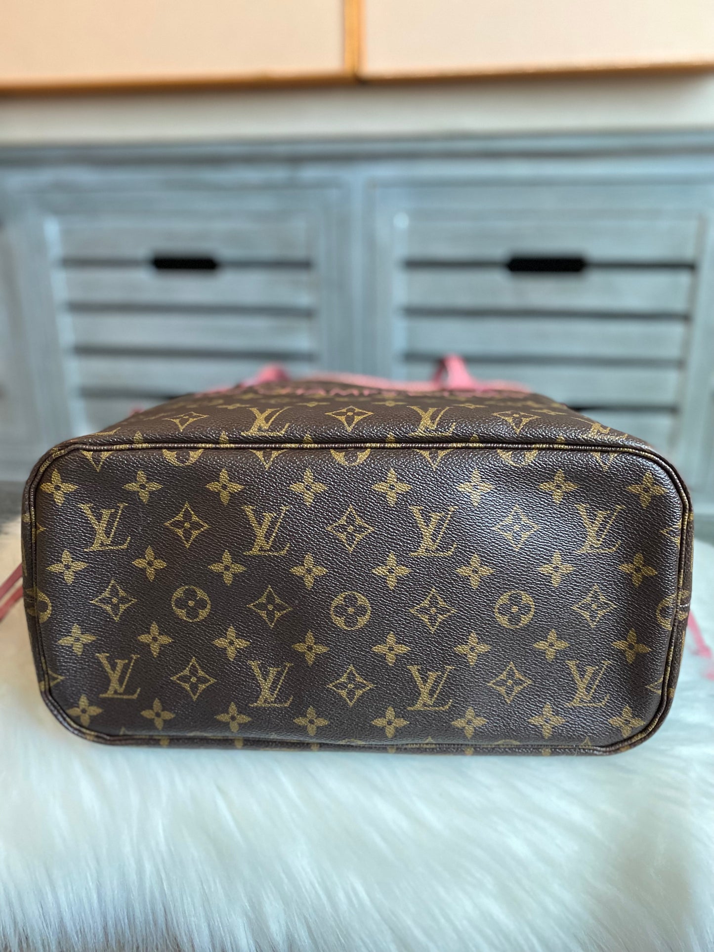 Louis Vuitton Limited Edition Rose Velours Ikat Neverfull MM