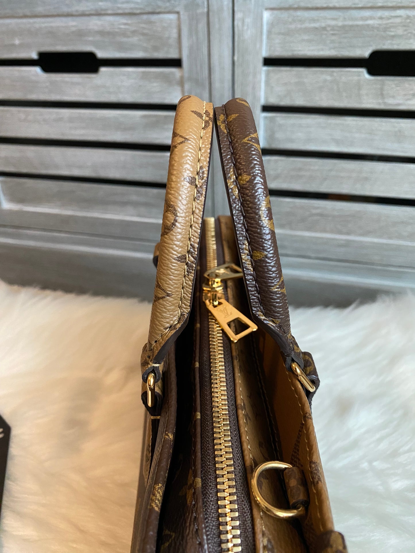 Louis Vuitton Reverse Monogram Giant OnTheGo East West