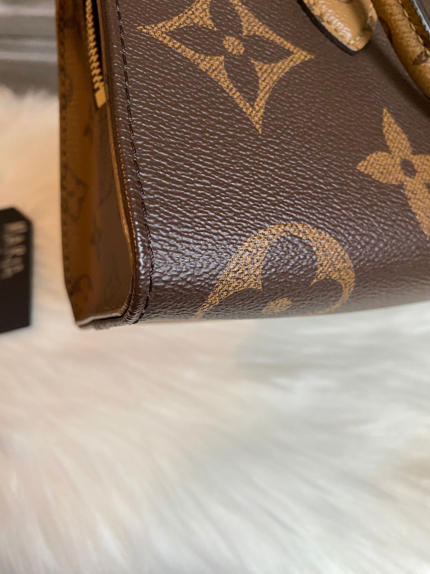 Louis Vuitton Reverse Monogram Giant OnTheGo East West