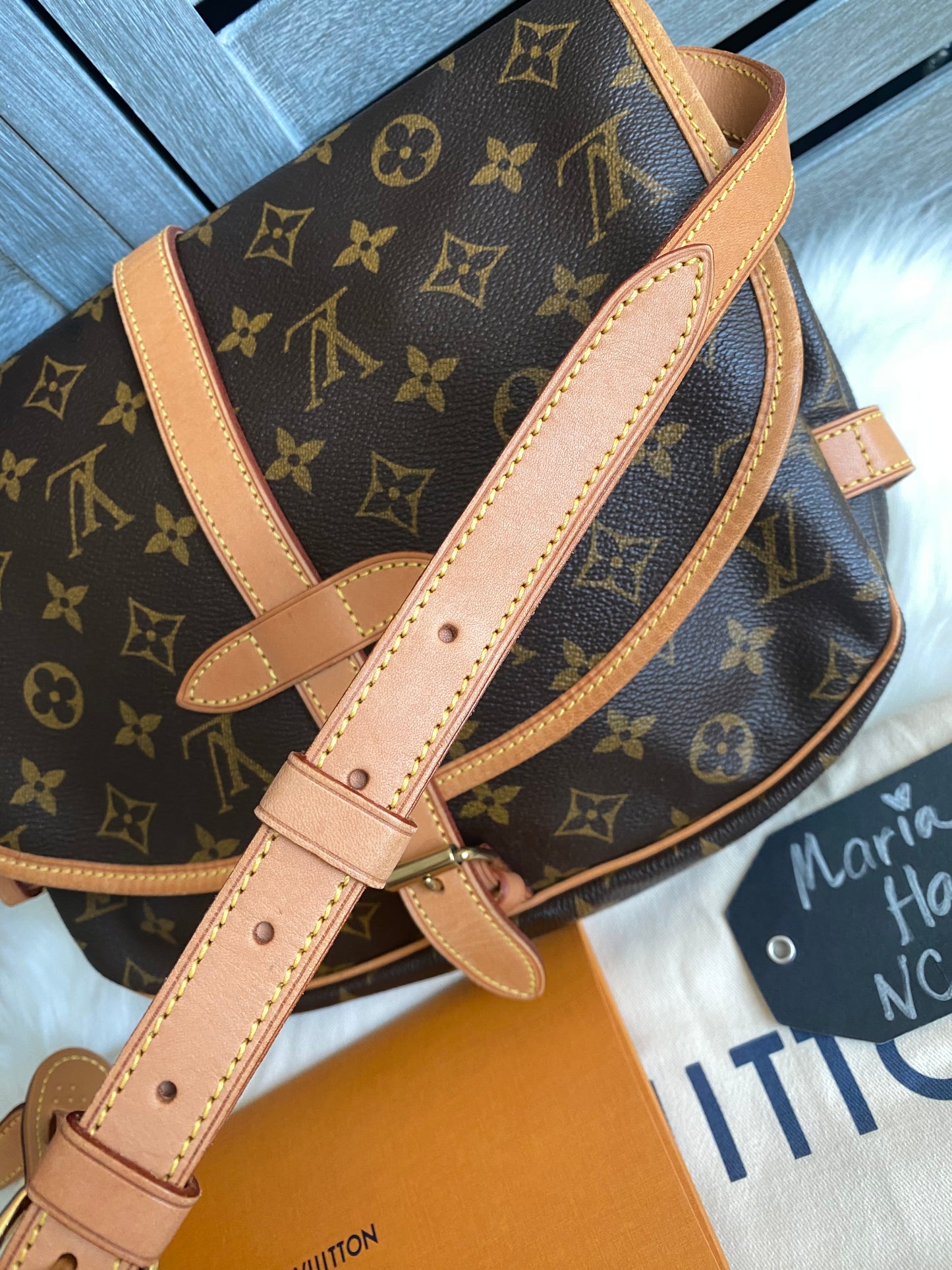 Louis Vuitton Saumur 30