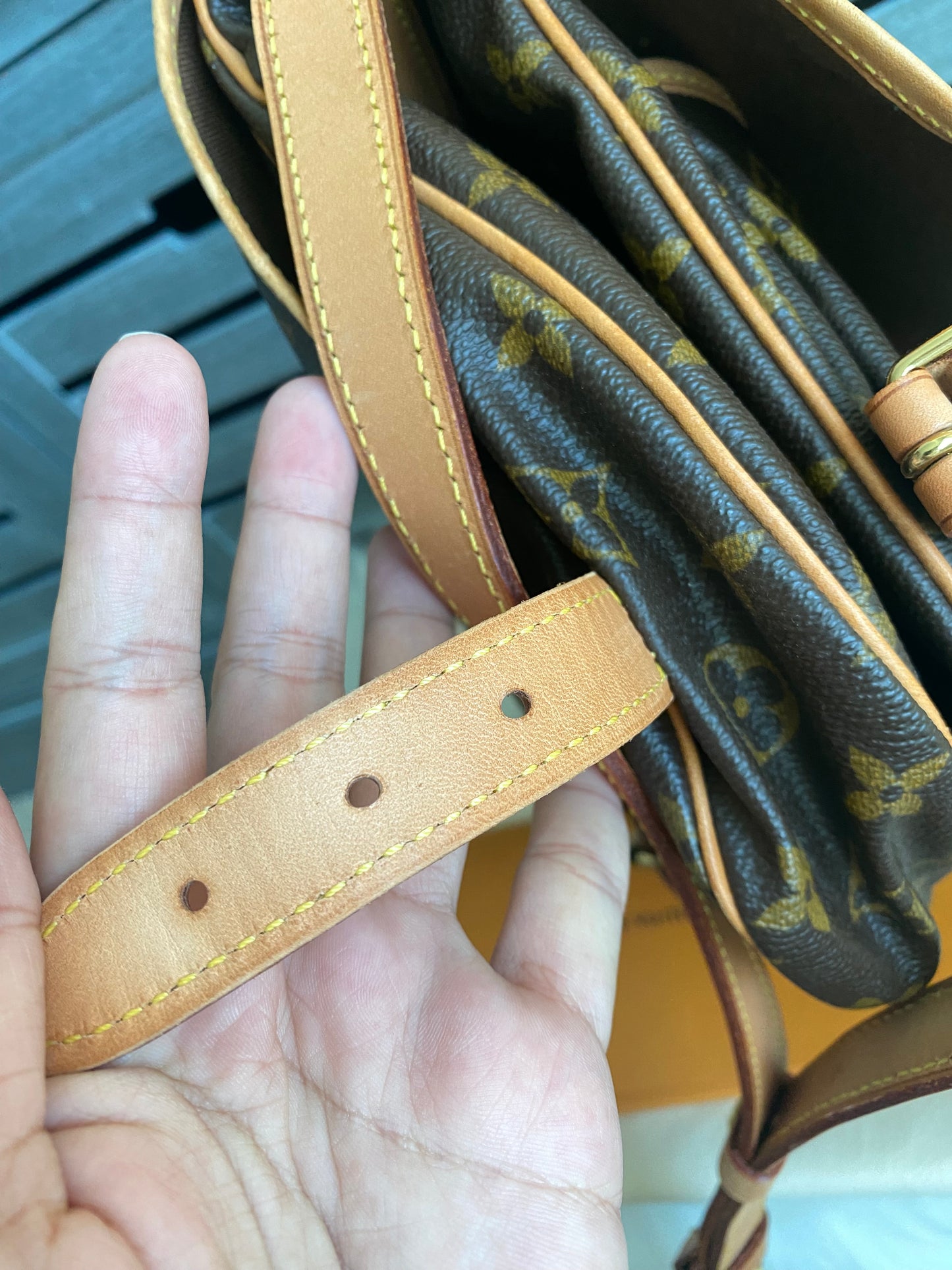 Louis Vuitton Saumur 30