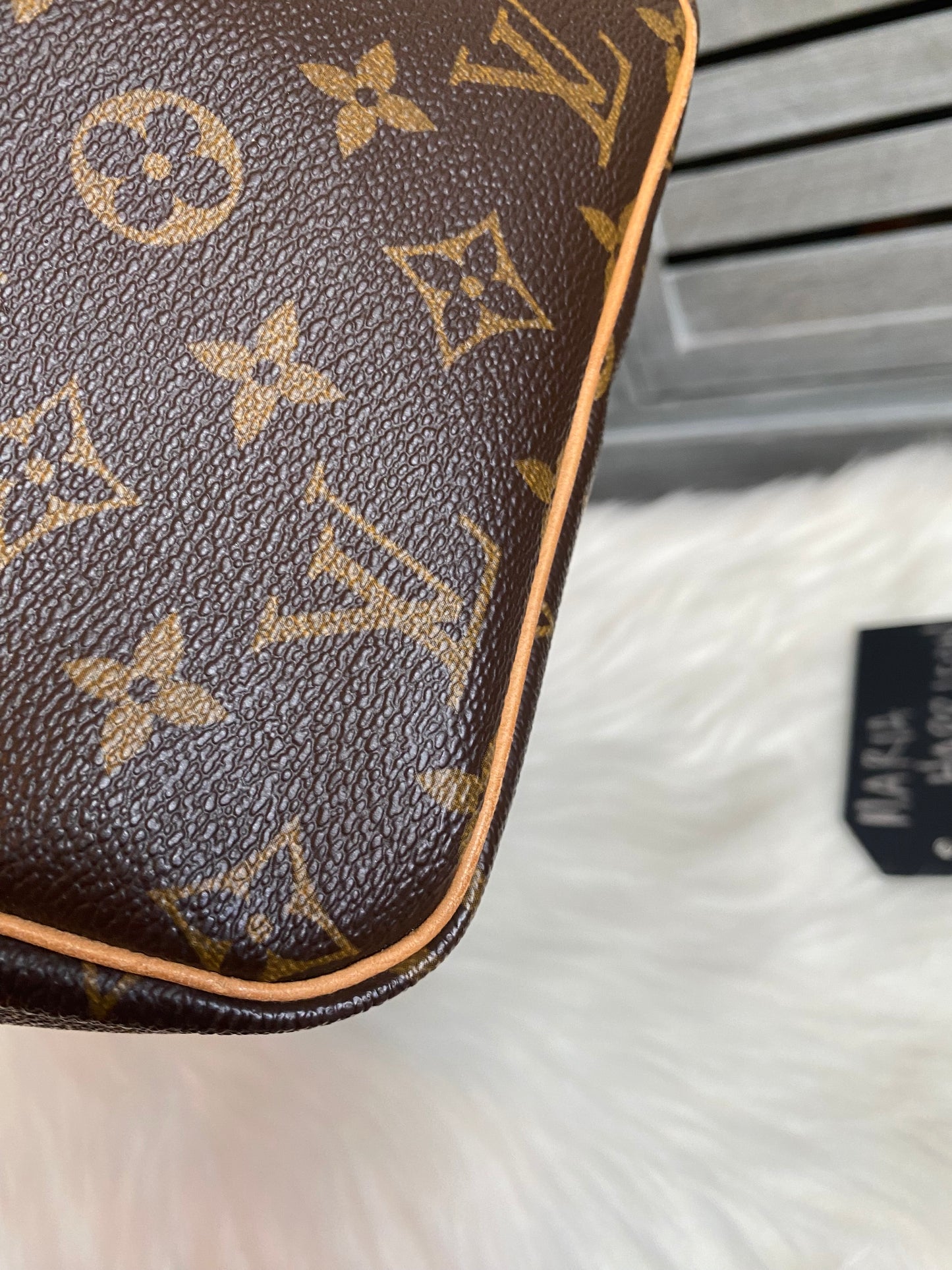Louis Vuitton Speedy 30
