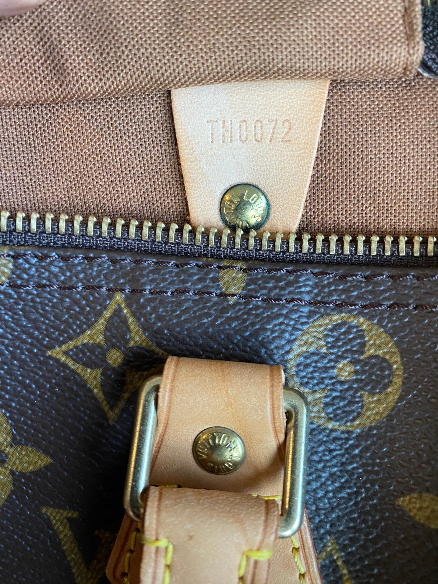 Louis Vuitton Speedy 30