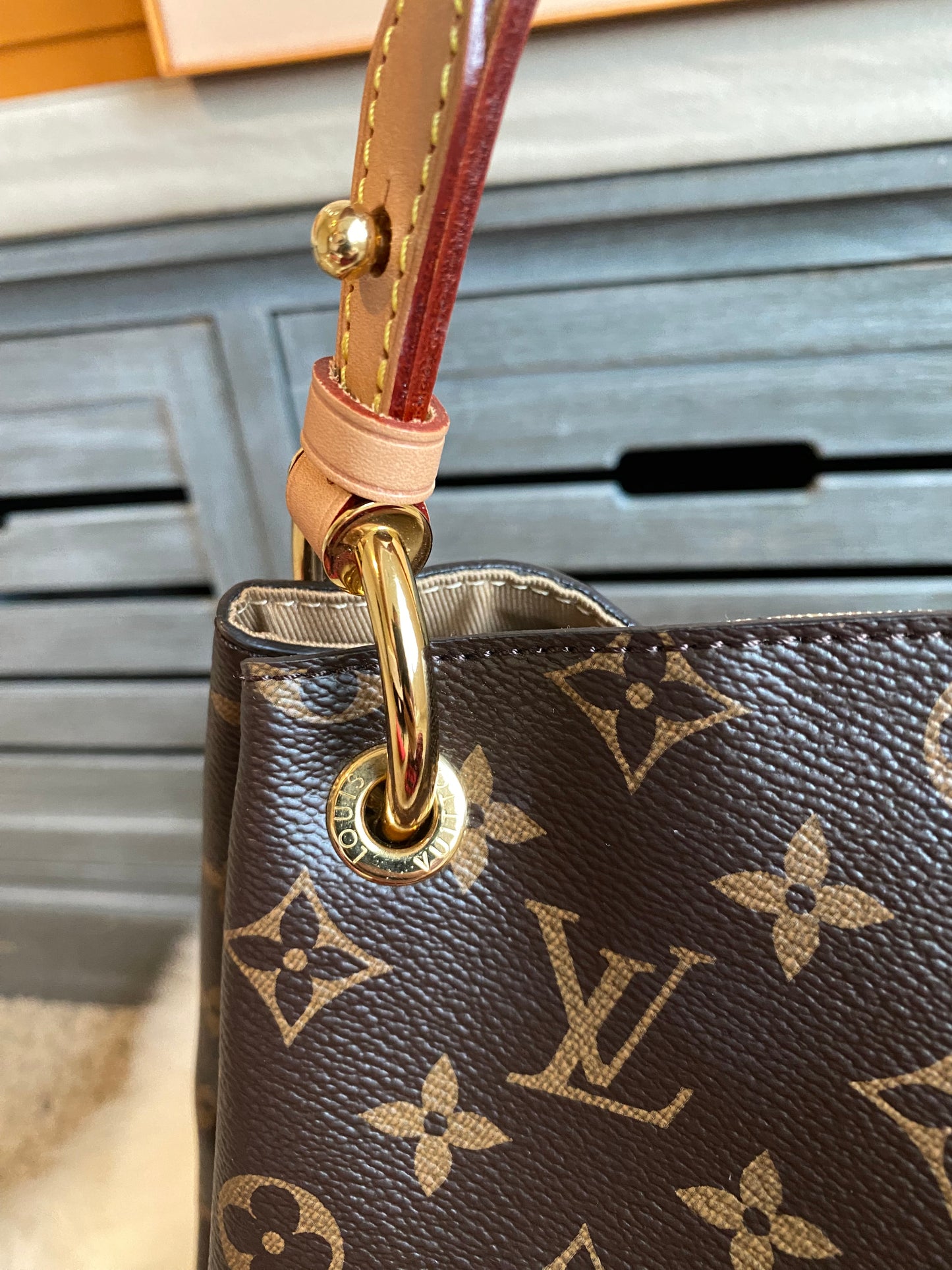 Louis Vuitton Graceful MM Beige Interior
