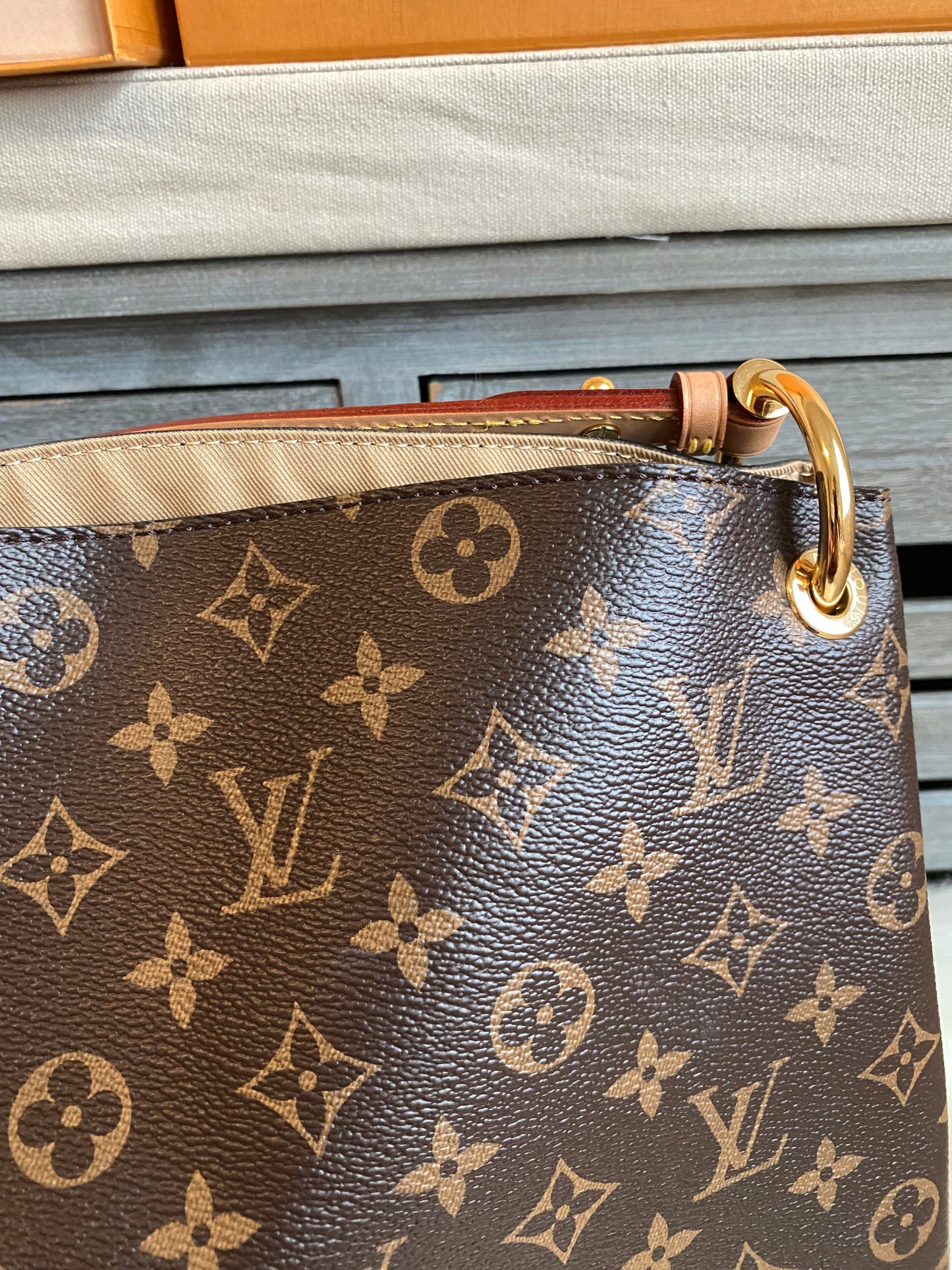 Louis Vuitton Graceful MM Beige Interior