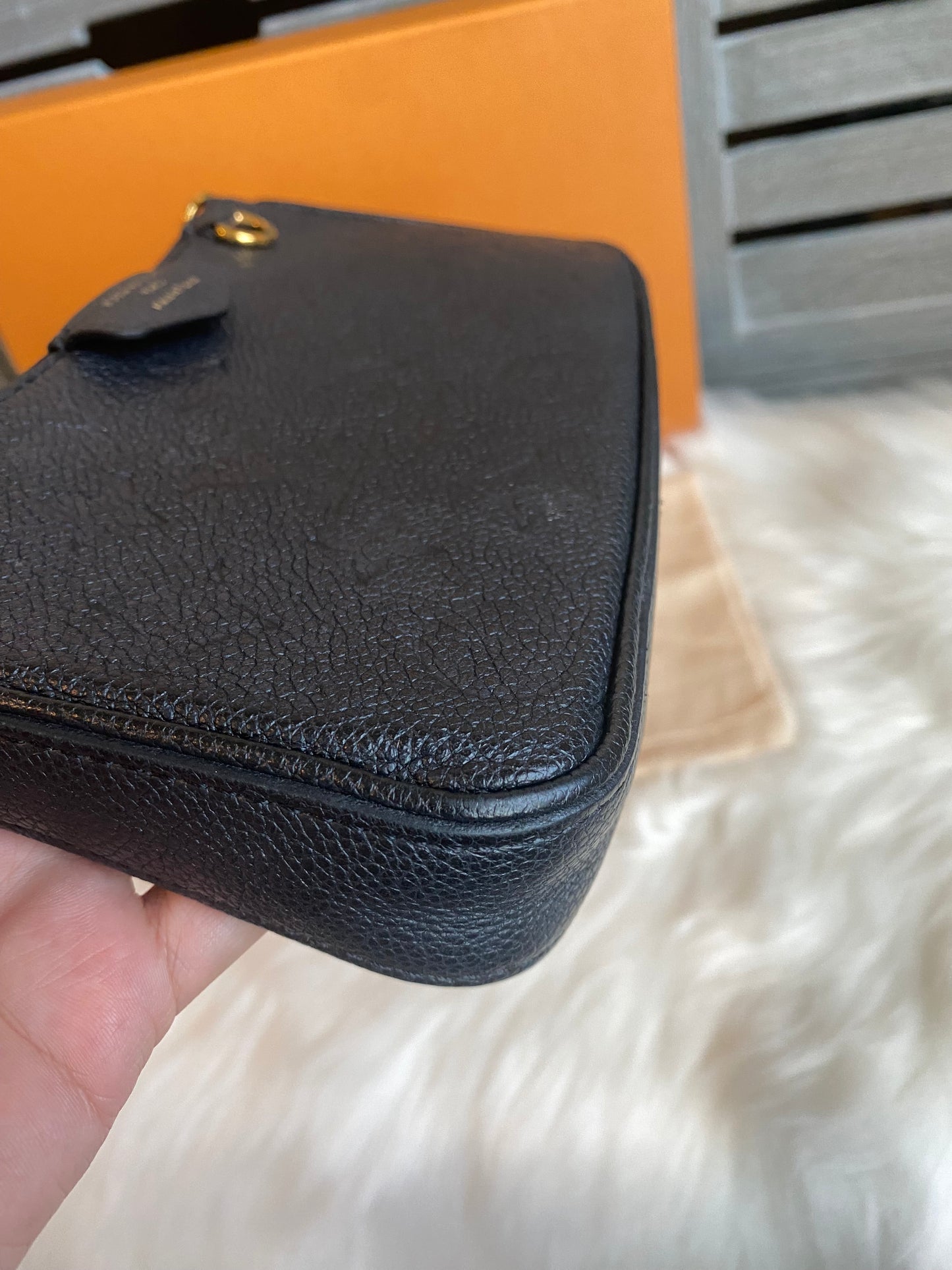 Louis Vuitton Easy Pouch On Strap Black
