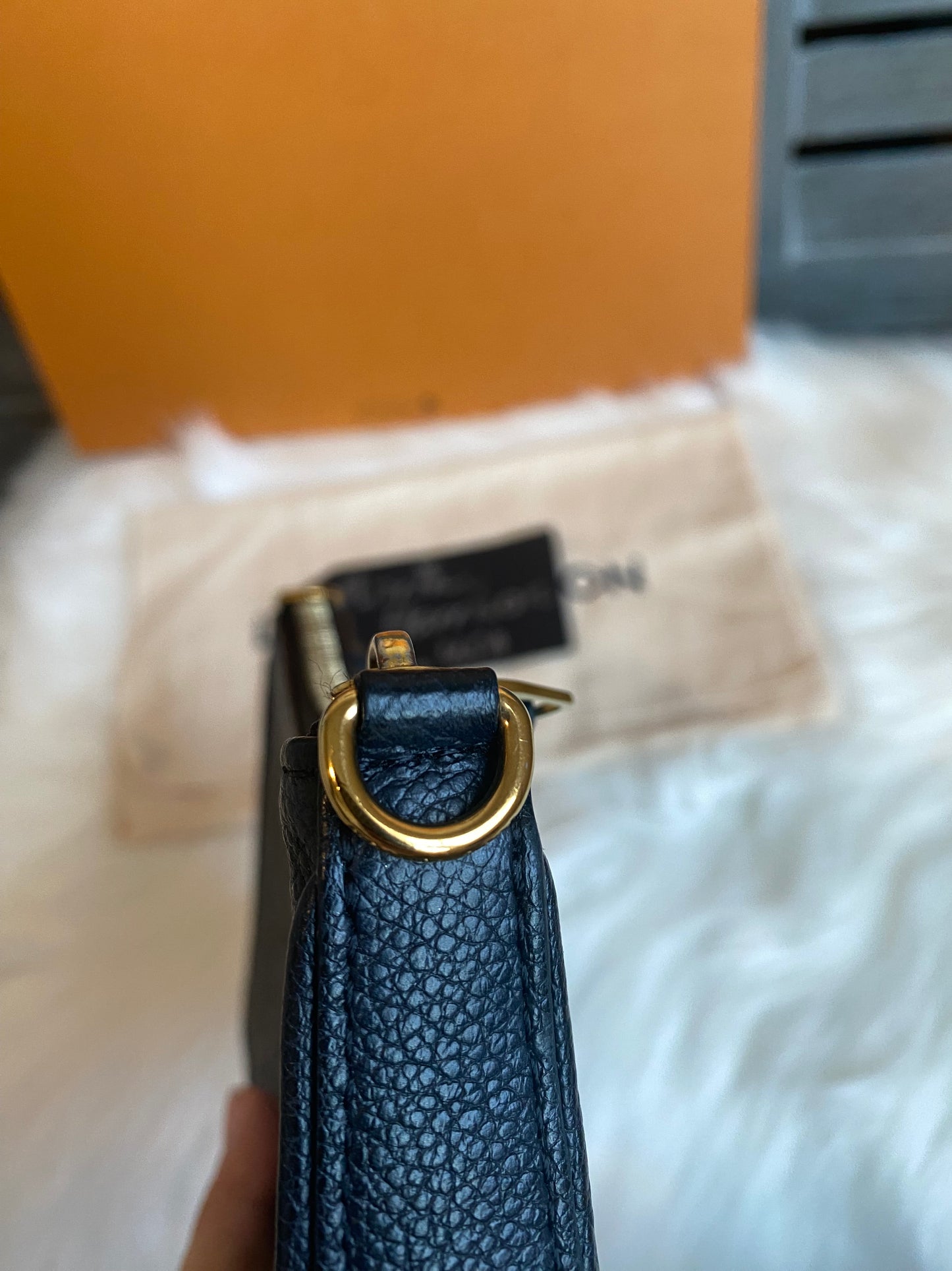 Louis Vuitton Easy Pouch On Strap Black