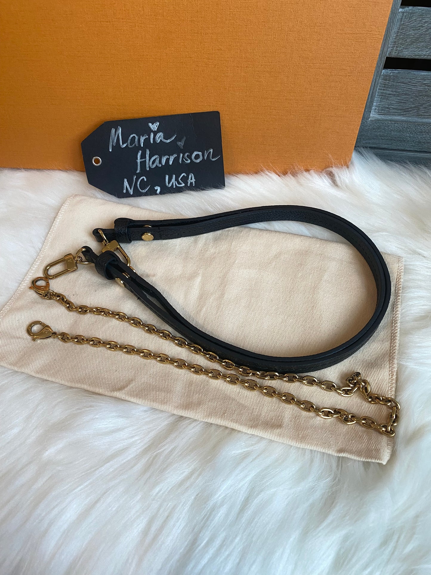 Louis Vuitton Easy Pouch On Strap Black