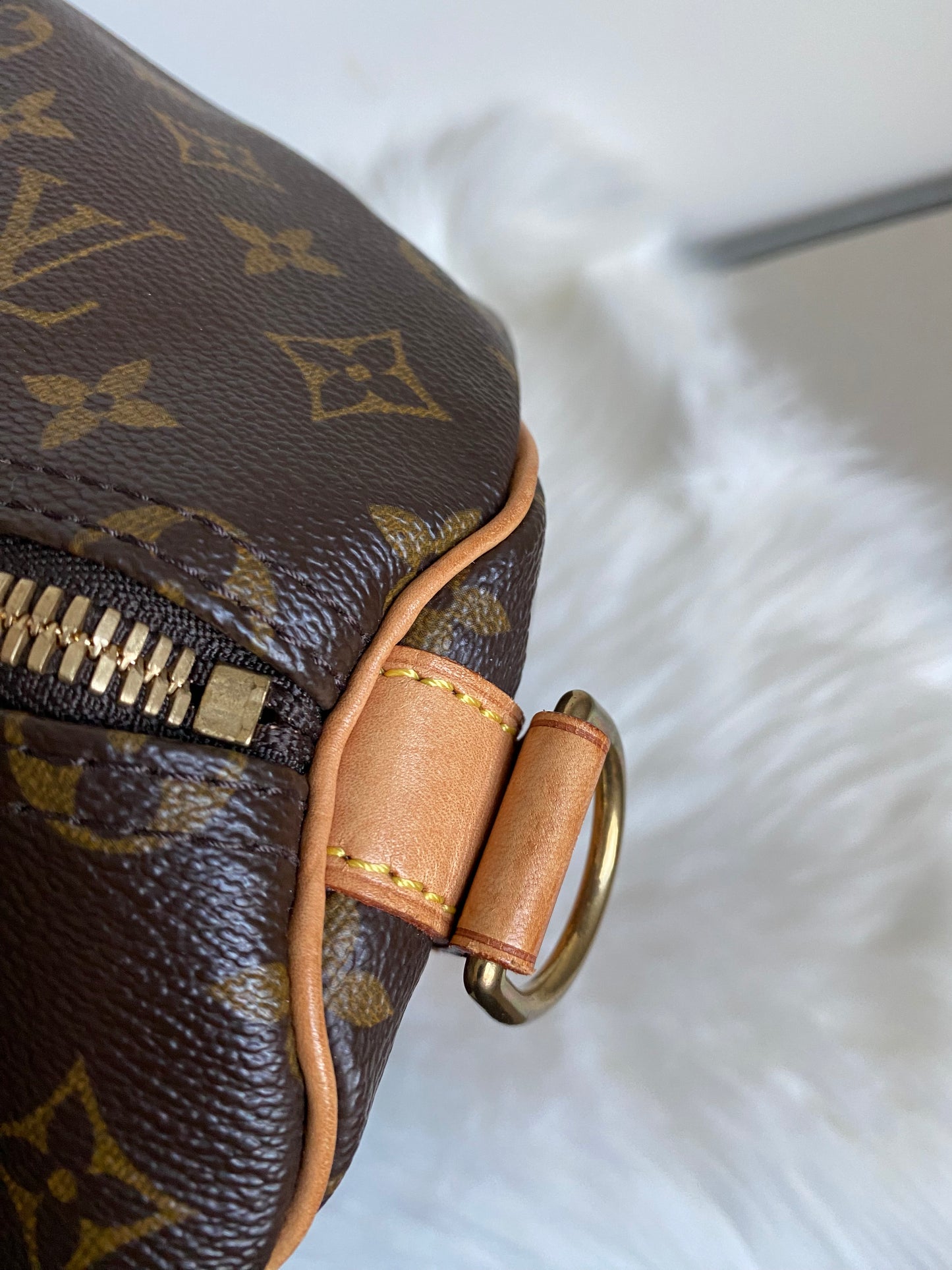Louis Vuitton Keepall Bandouliere 50