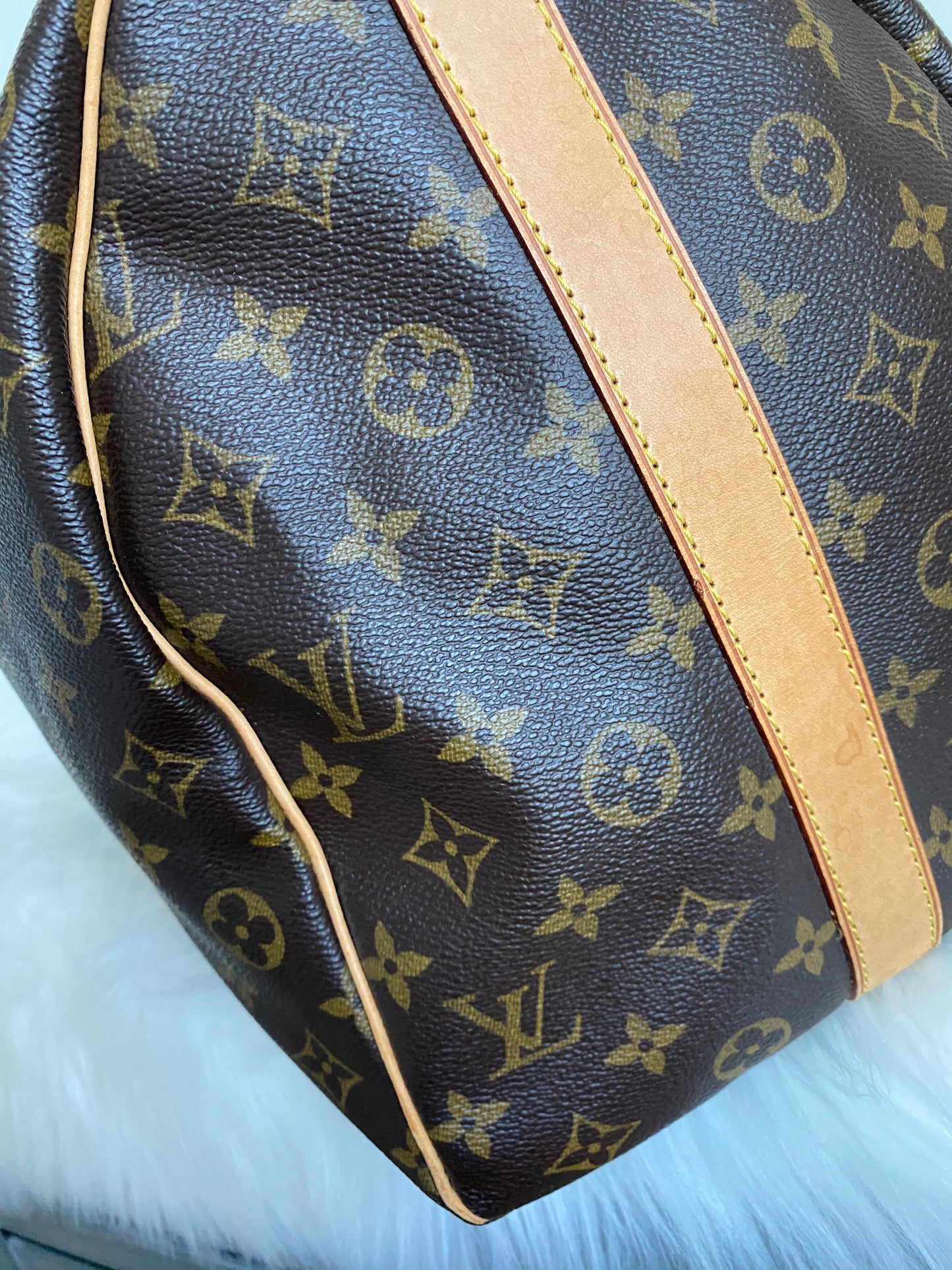 Louis Vuitton Keepall Bandouliere 50