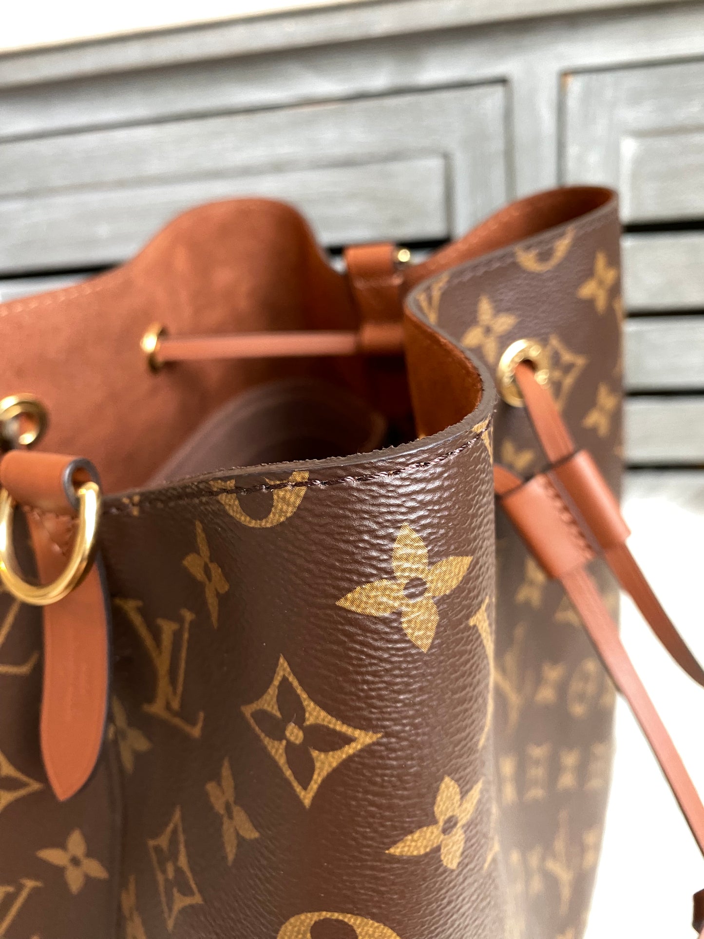 Louis Vuitton NeoNoe Caramel