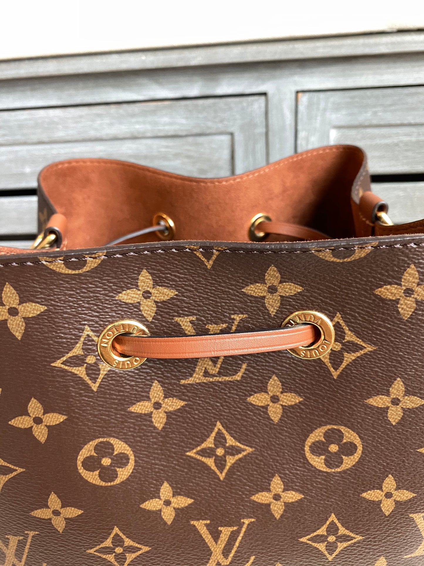 Louis Vuitton NeoNoe Caramel