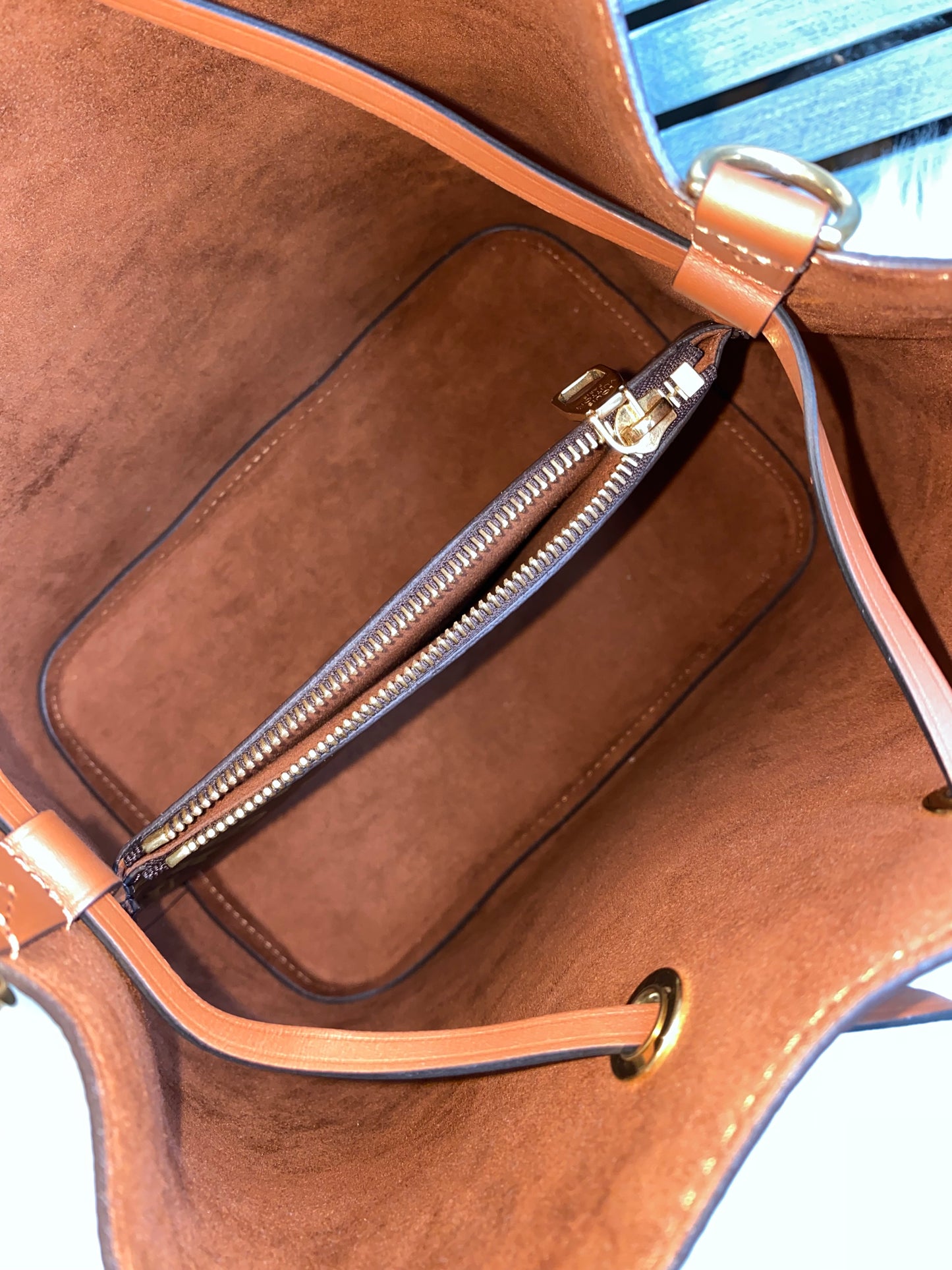 Louis Vuitton NeoNoe Caramel