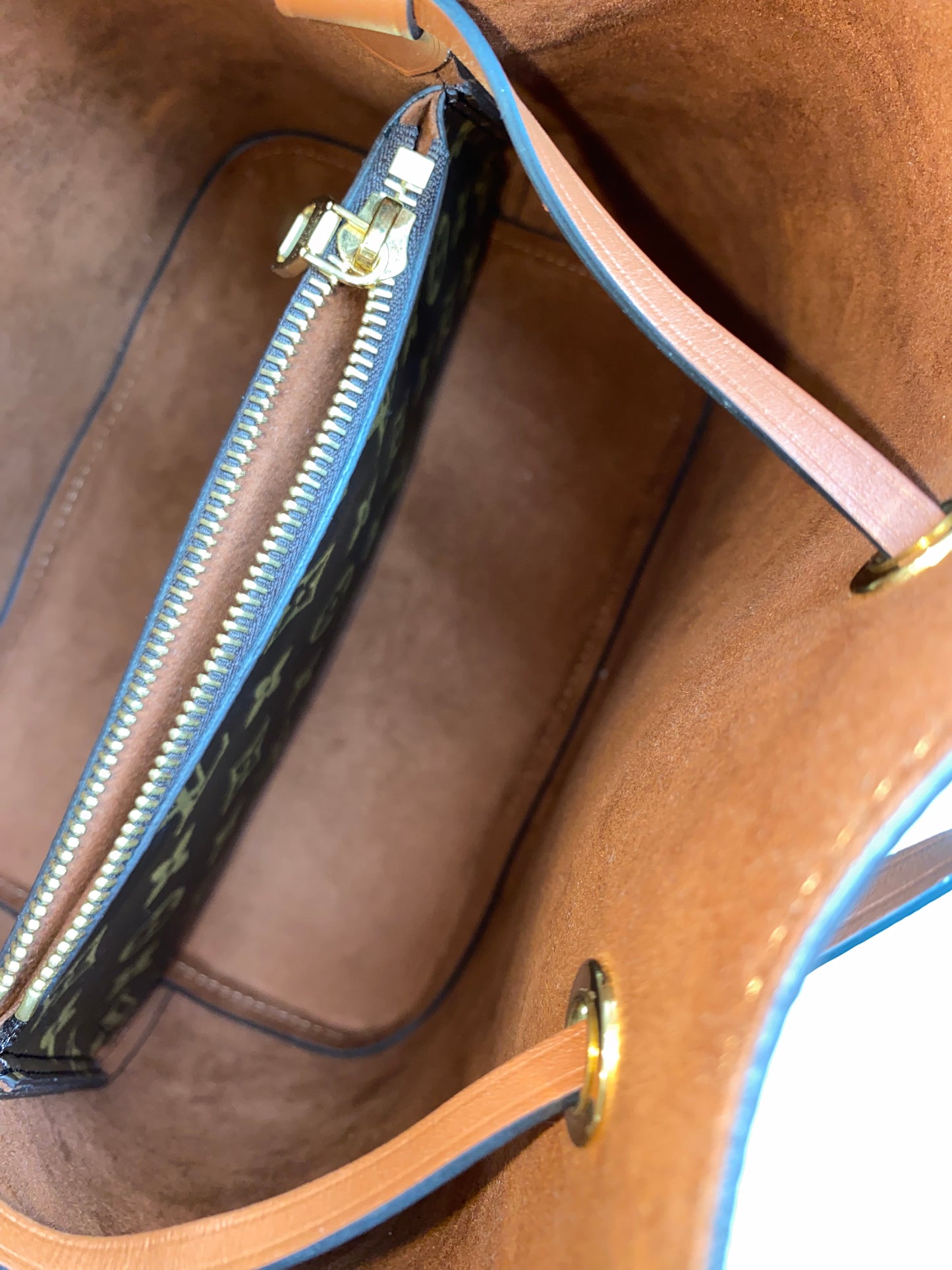 Louis Vuitton NeoNoe Caramel