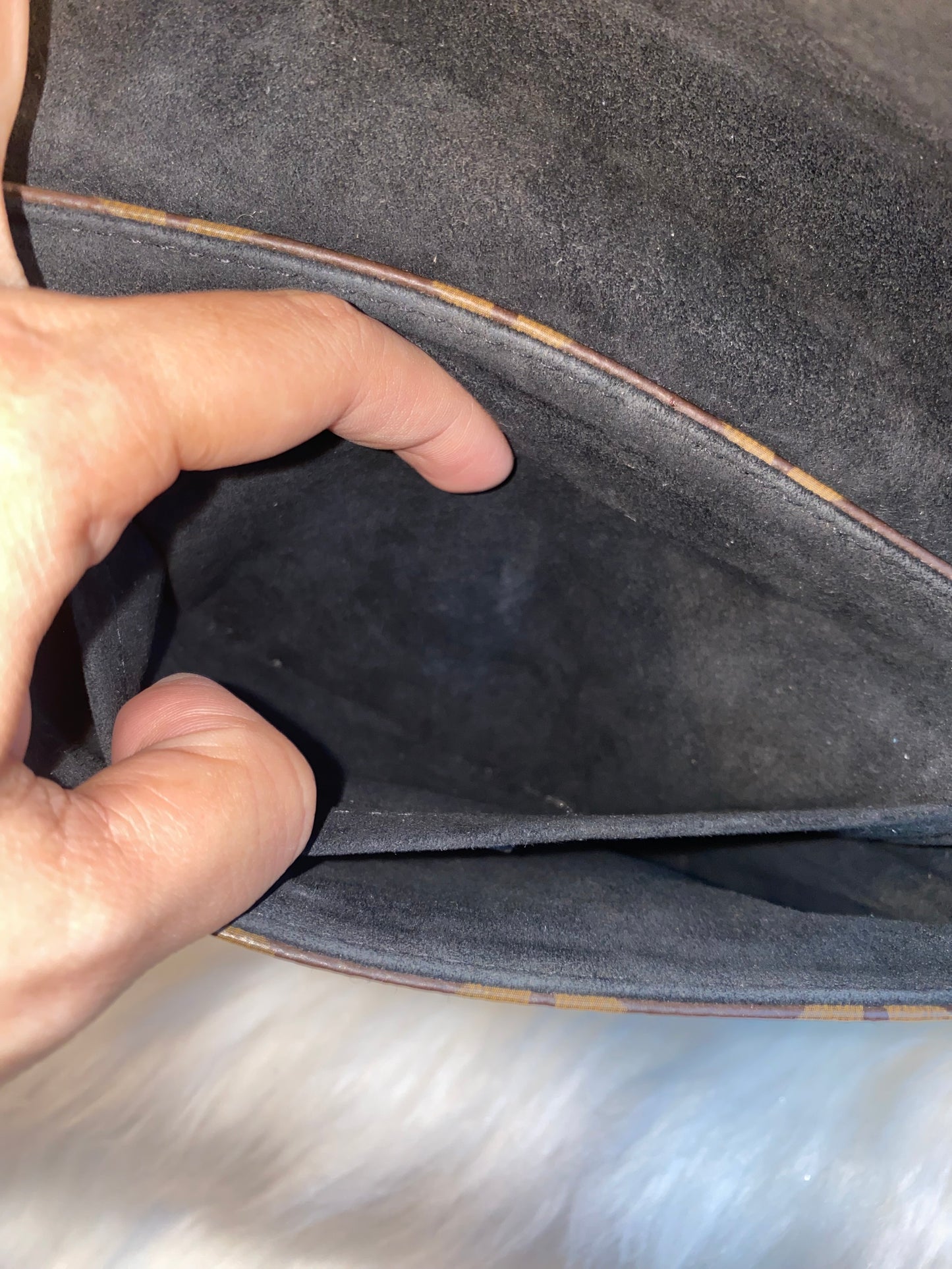 Louis Vuitton Locky BB Black