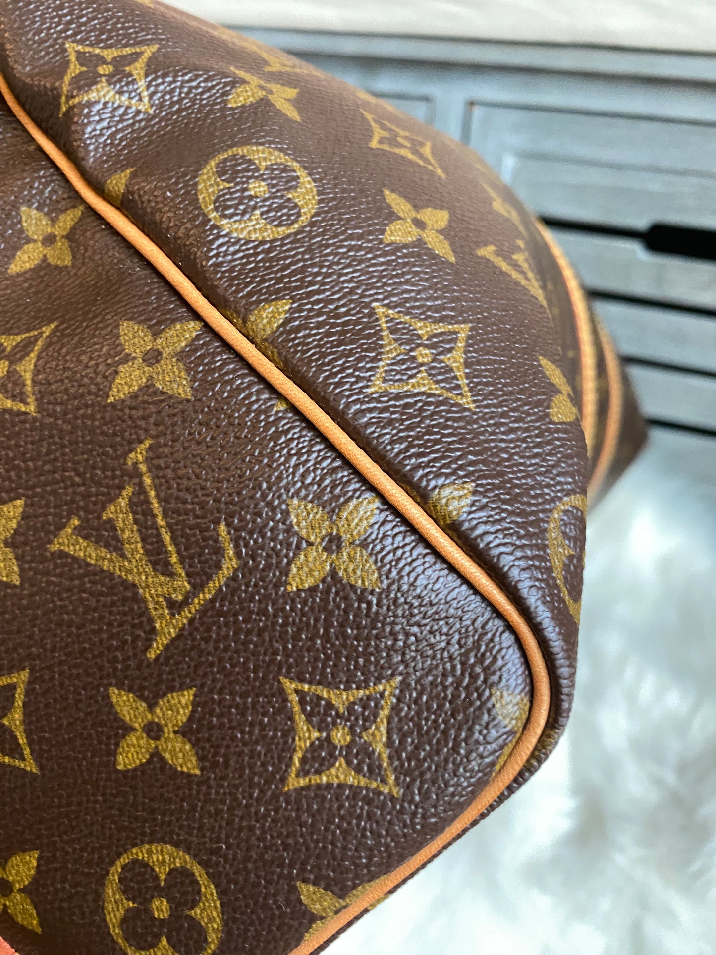 Louis Vuitton Keepall Bandouliere 50