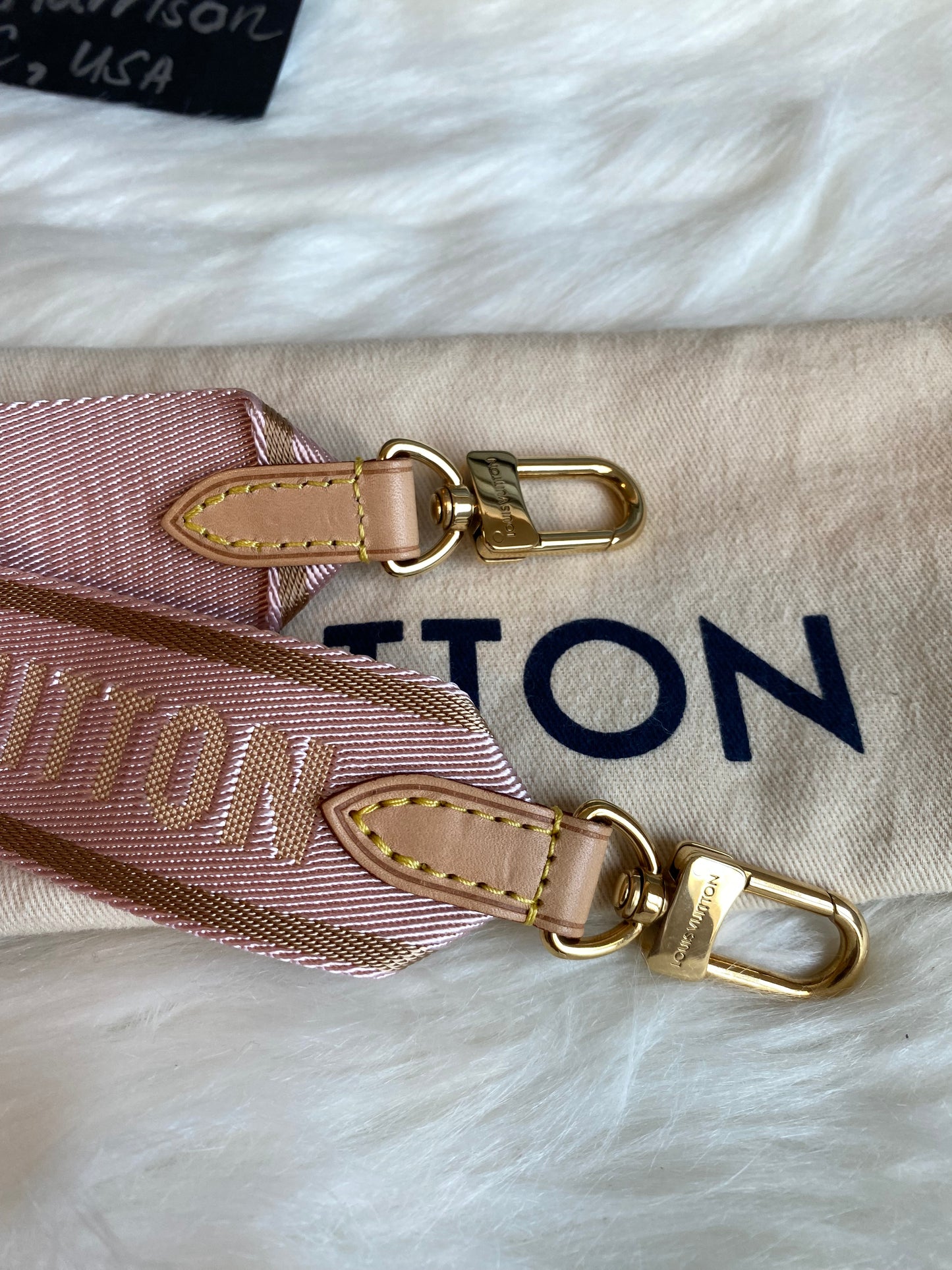 Louis Vuitton Multi Pochette Accessories Pink Strap