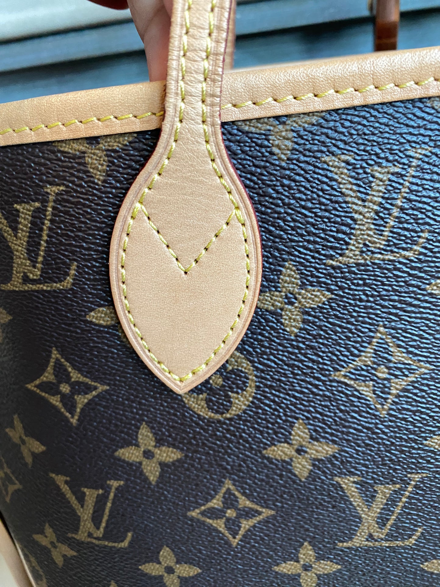 Louis Vuitton Neverfull MM With Pouch Cerise