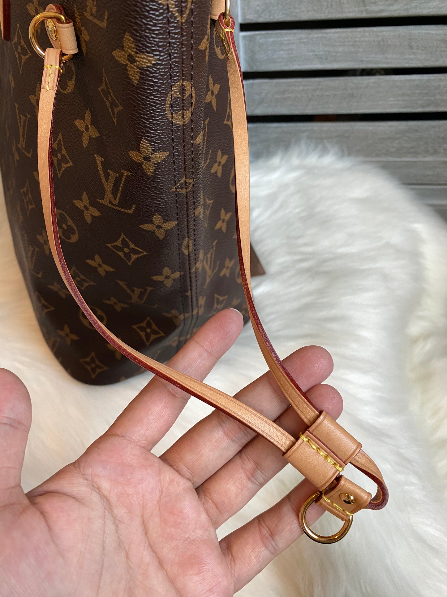 Louis Vuitton Neverfull MM With Pouch Cerise