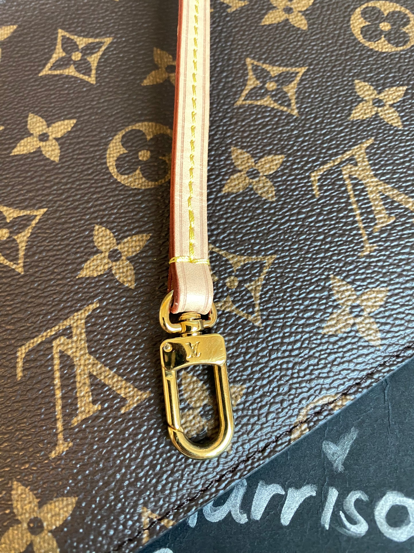 Louis Vuitton Neverfull MM With Pouch Cerise