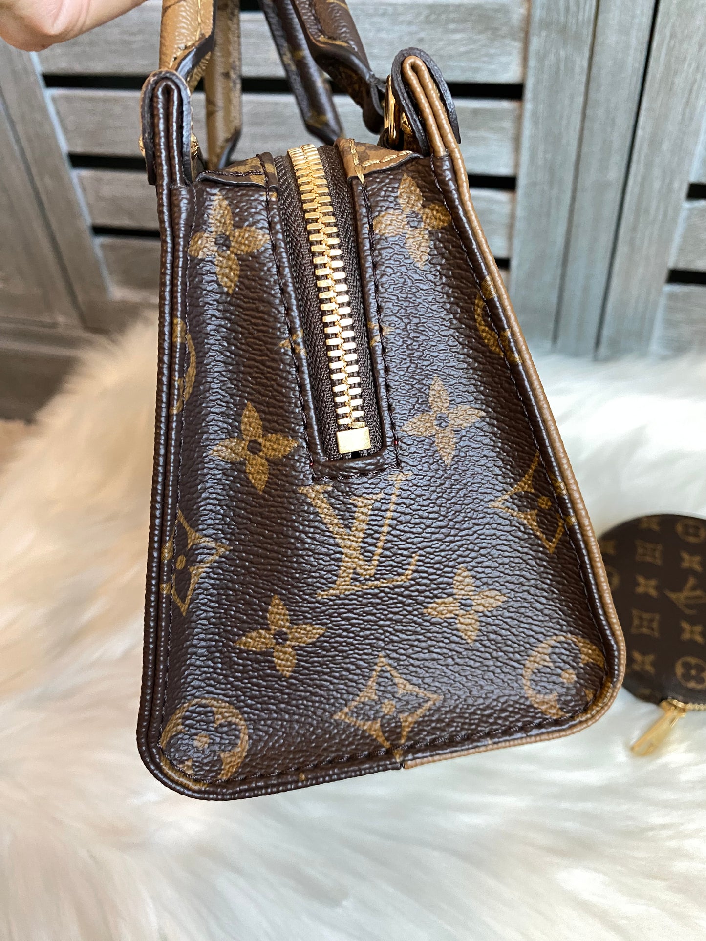 Louis Vuitton Reverse Monogram Giant OnTheGo East West