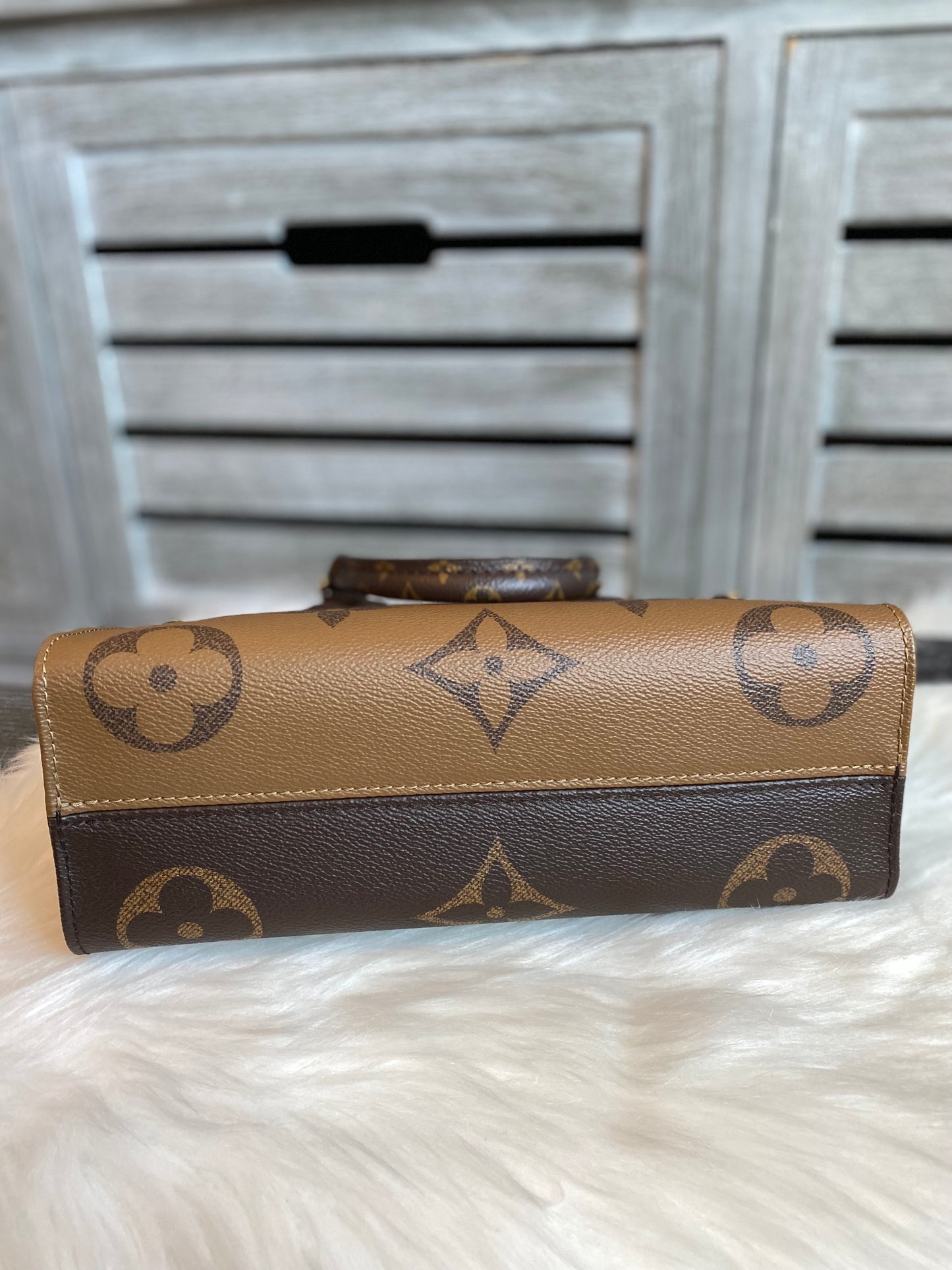 Louis Vuitton Reverse Monogram Giant OnTheGo East West