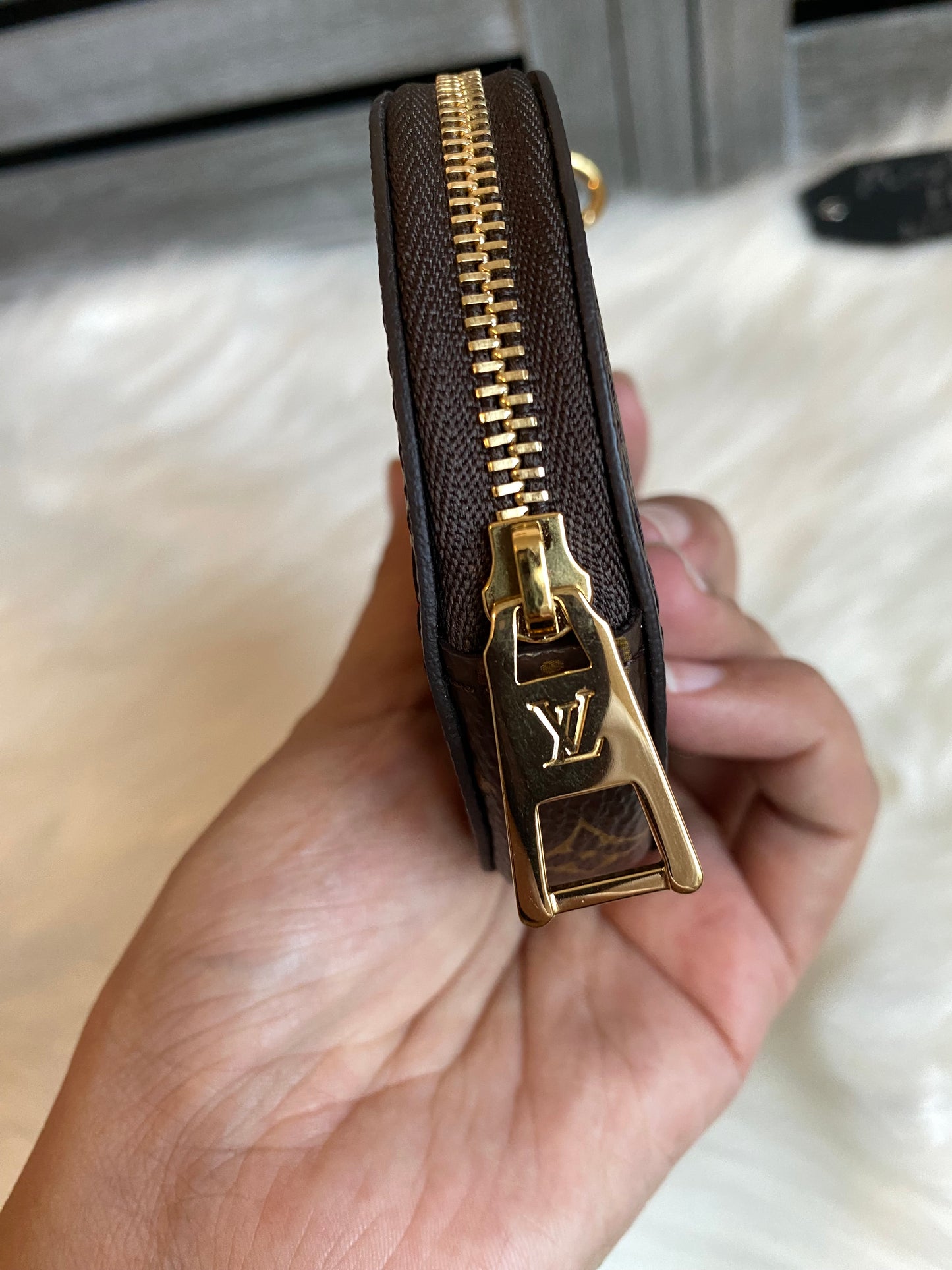 Louis Vuitton Reverse Monogram Giant OnTheGo East West