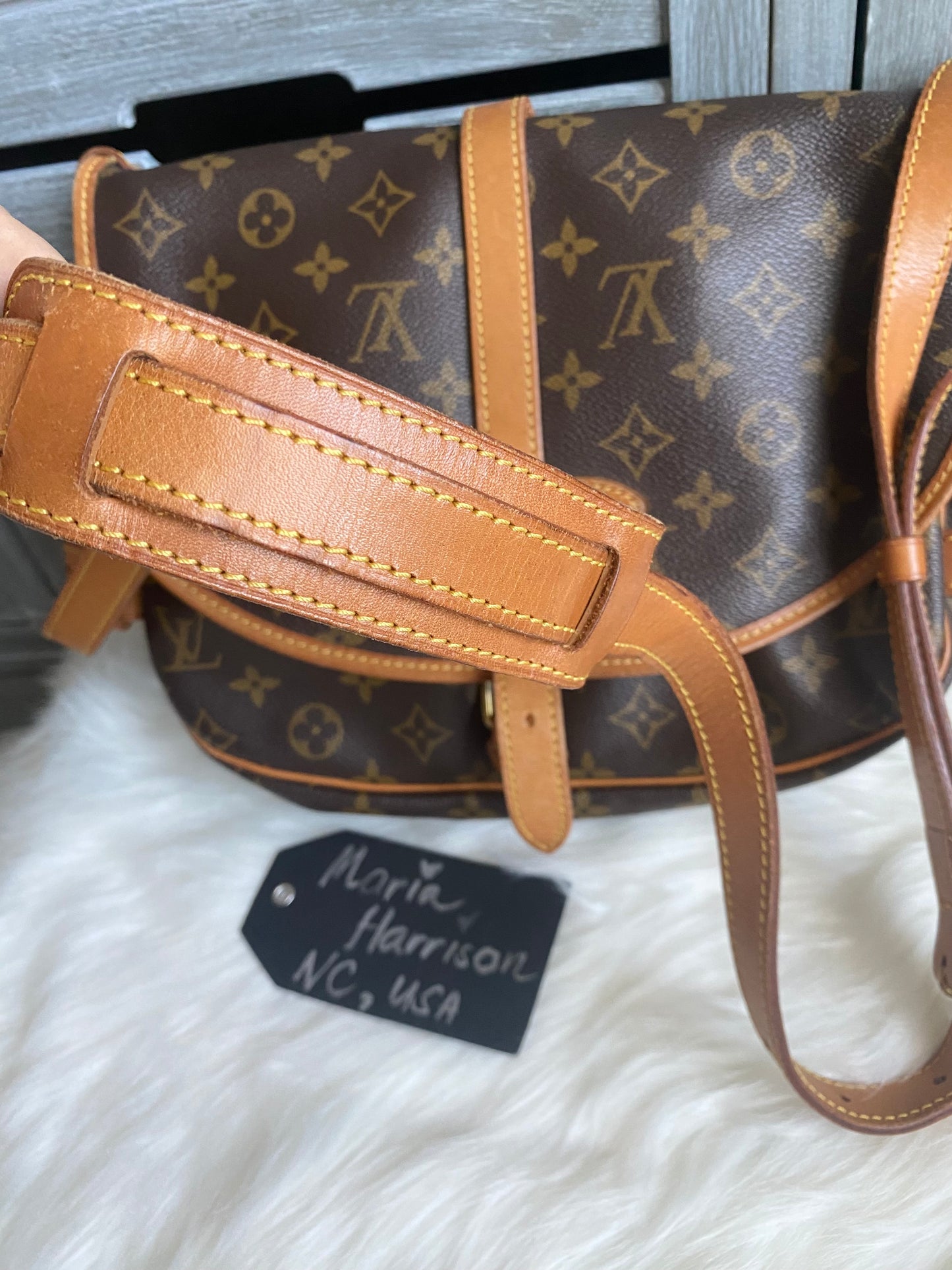 Louis Vuitton Saumur 30