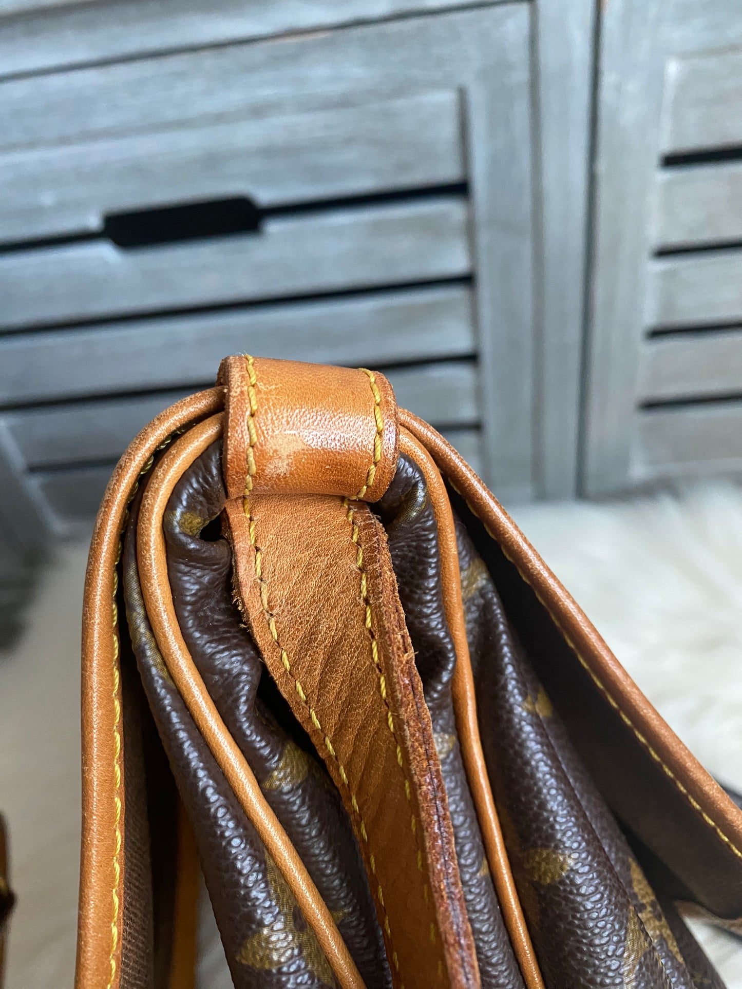 Louis Vuitton Saumur 30