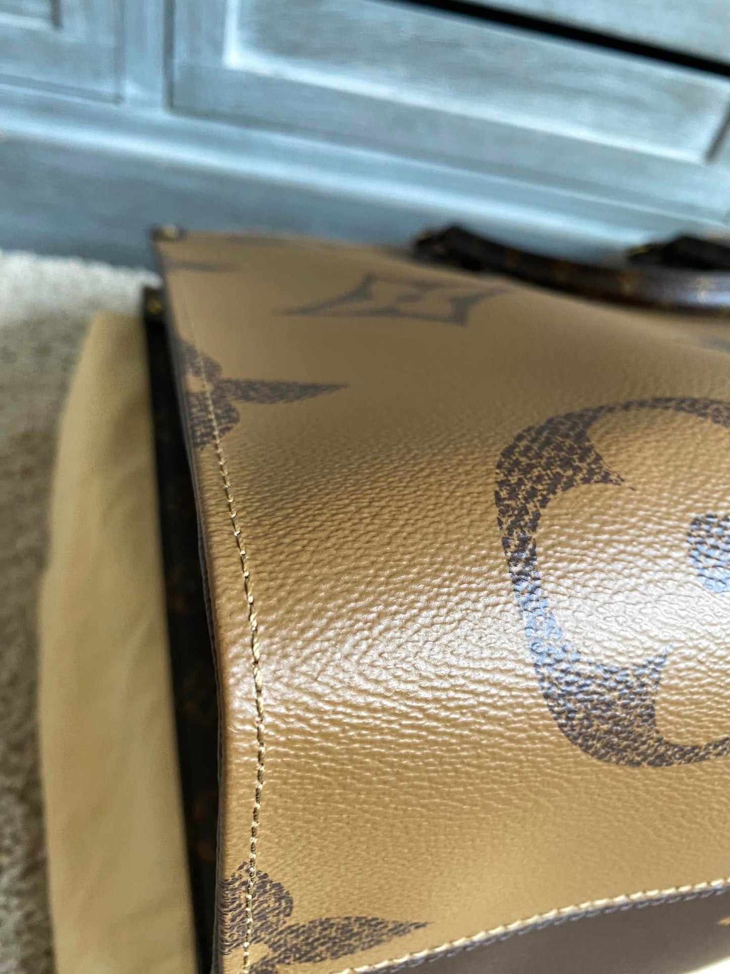 Louis Vuitton OnTheGo Giant Reverse GM