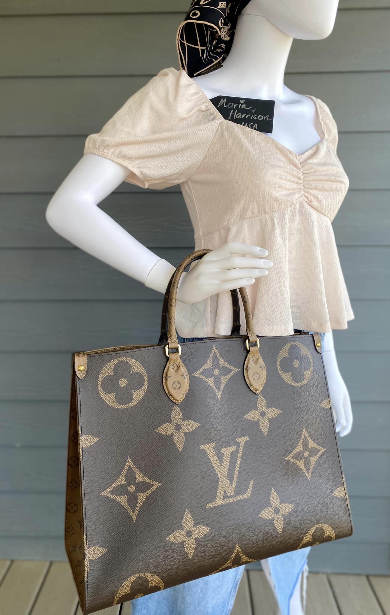 Louis Vuitton OnTheGo Giant Reverse GM